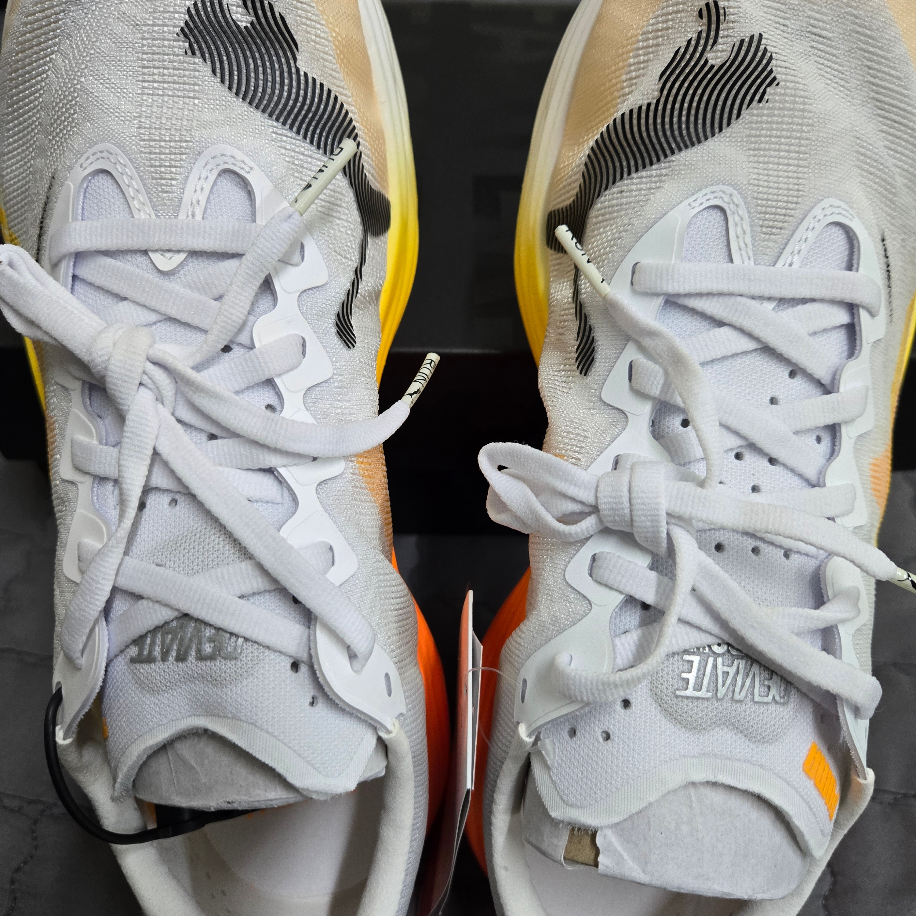 Puma Deviate Nitro Elite 3 White Sun Stream 착용 스타일 - 2