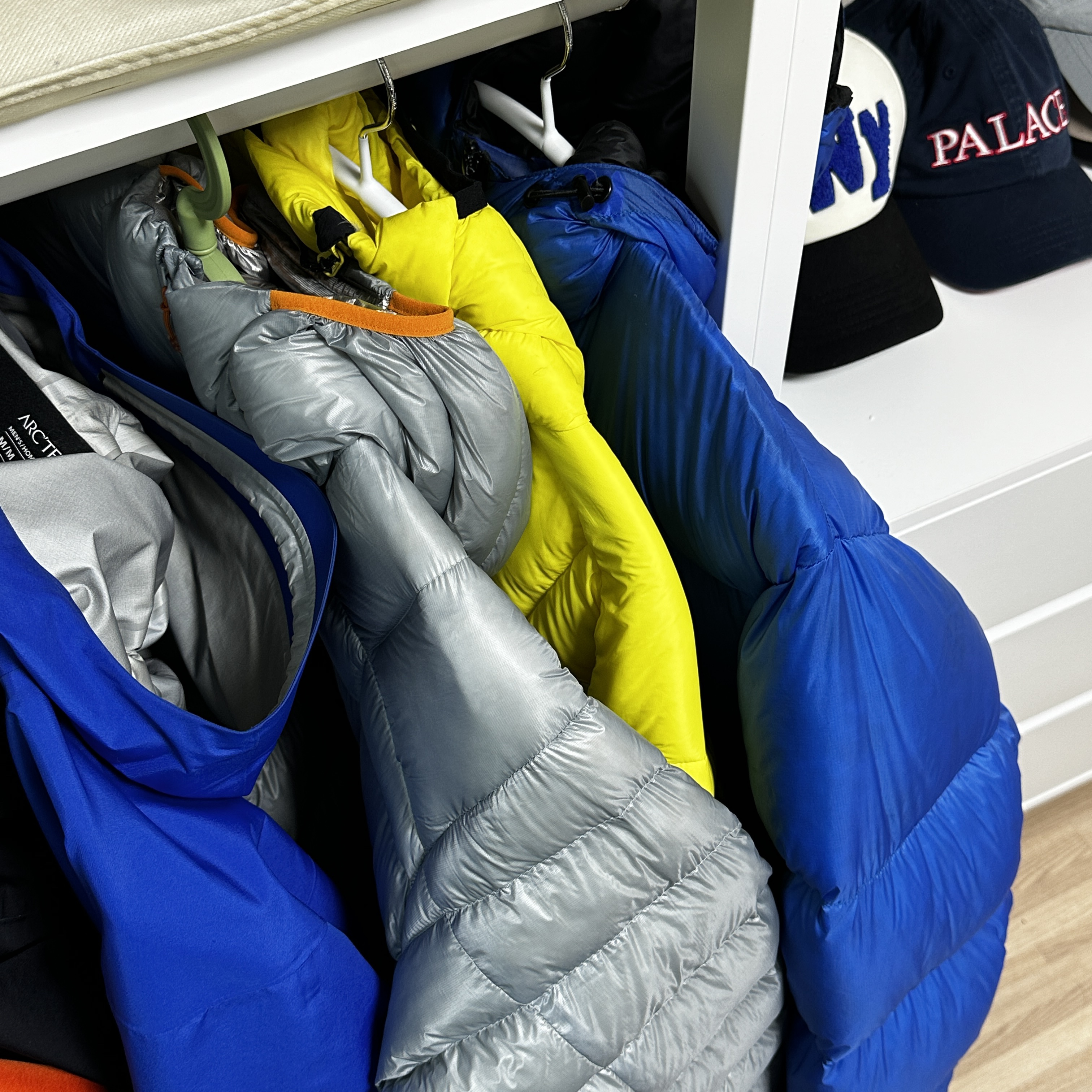 Rab Mythic G Jacket Wmns Cloud, Feathered Friends Helios Hooded Down Jacket Alpine Blue 착용 스타일 - 3