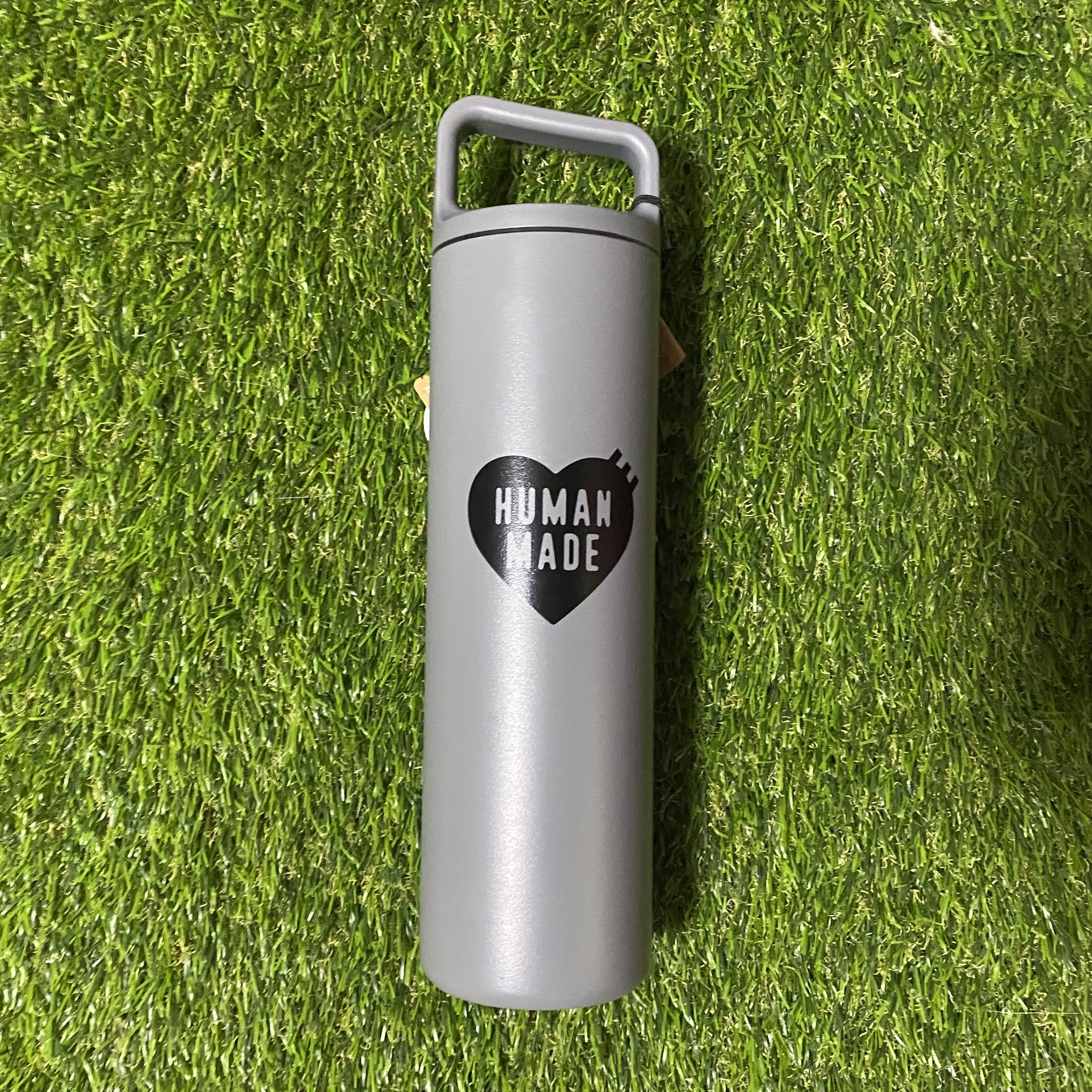Human Made Wide Mouth Bottle 591ml Gray 착용 스타일