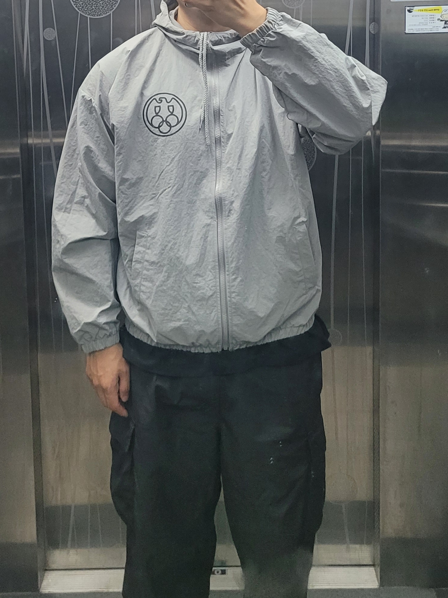 Yeezy x Gosha Rubchinskiy Vulture WB-01 Jacket Mocha 착용 스타일