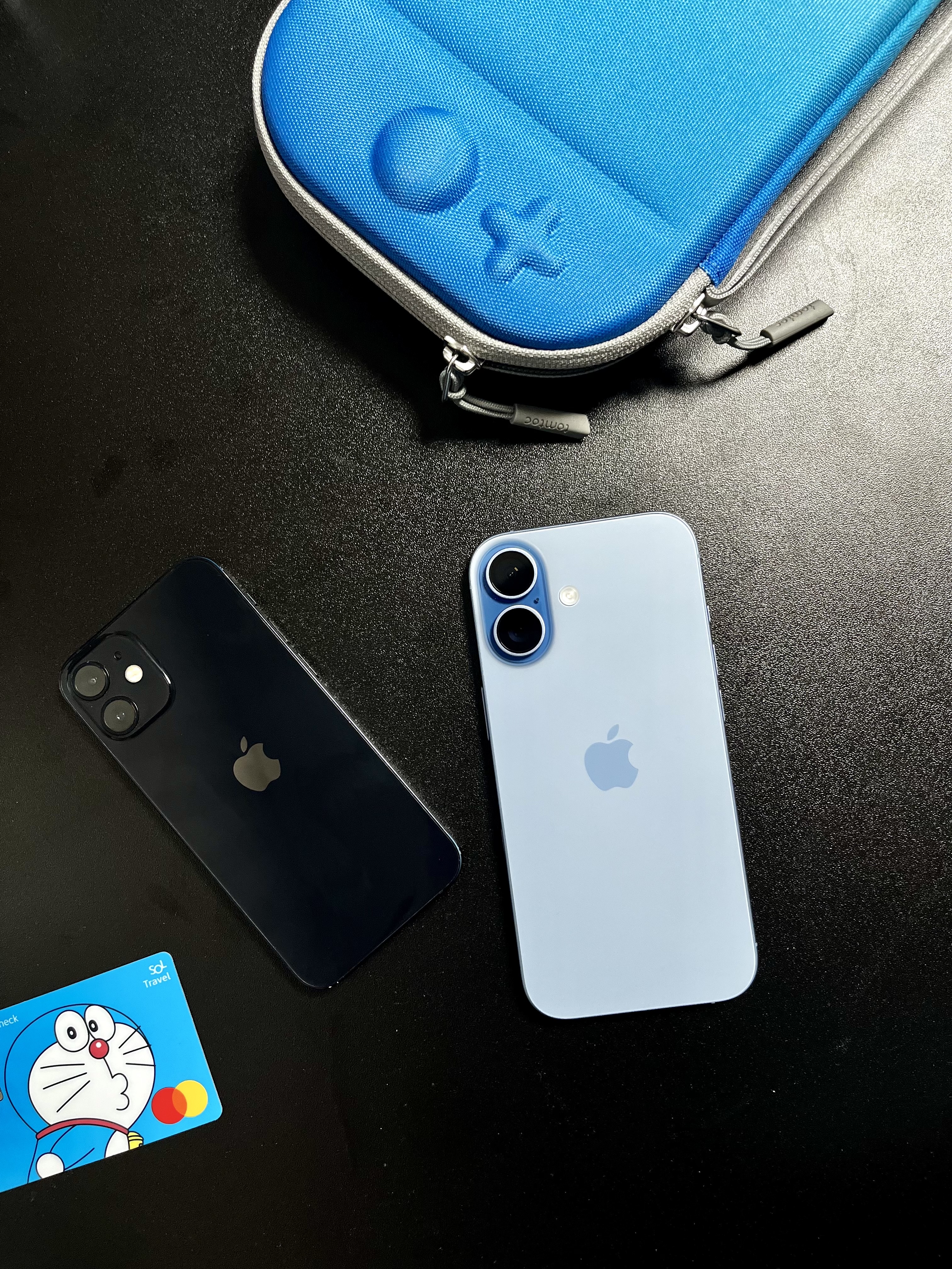 Apple iPhone 17 256GB Mist Blue 착용 스타일 - 2