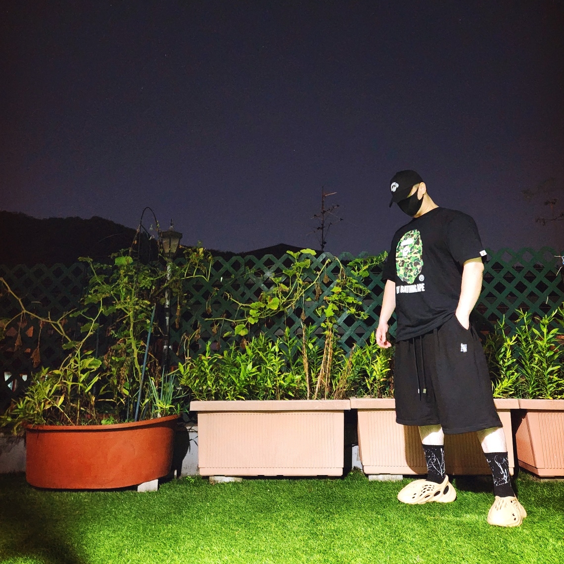 Adidas x BAPE Baseball Cap Black, BAPE ABC Camo By Bathing Ape T-Shirt Black Green 착용 스타일 - 1