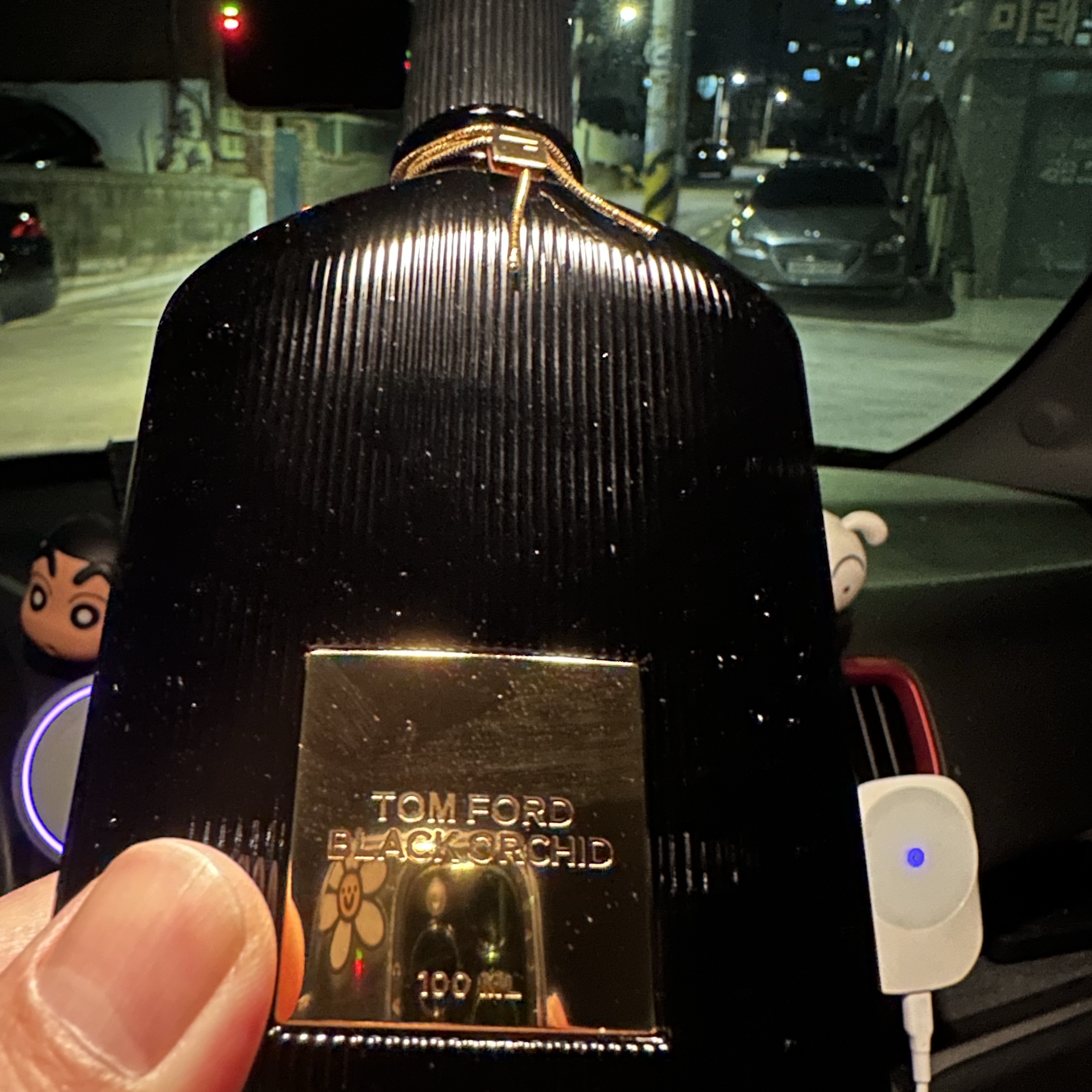 Tom Ford Black Orchid Eau De Parfum 100ml 착용 스타일 - 1