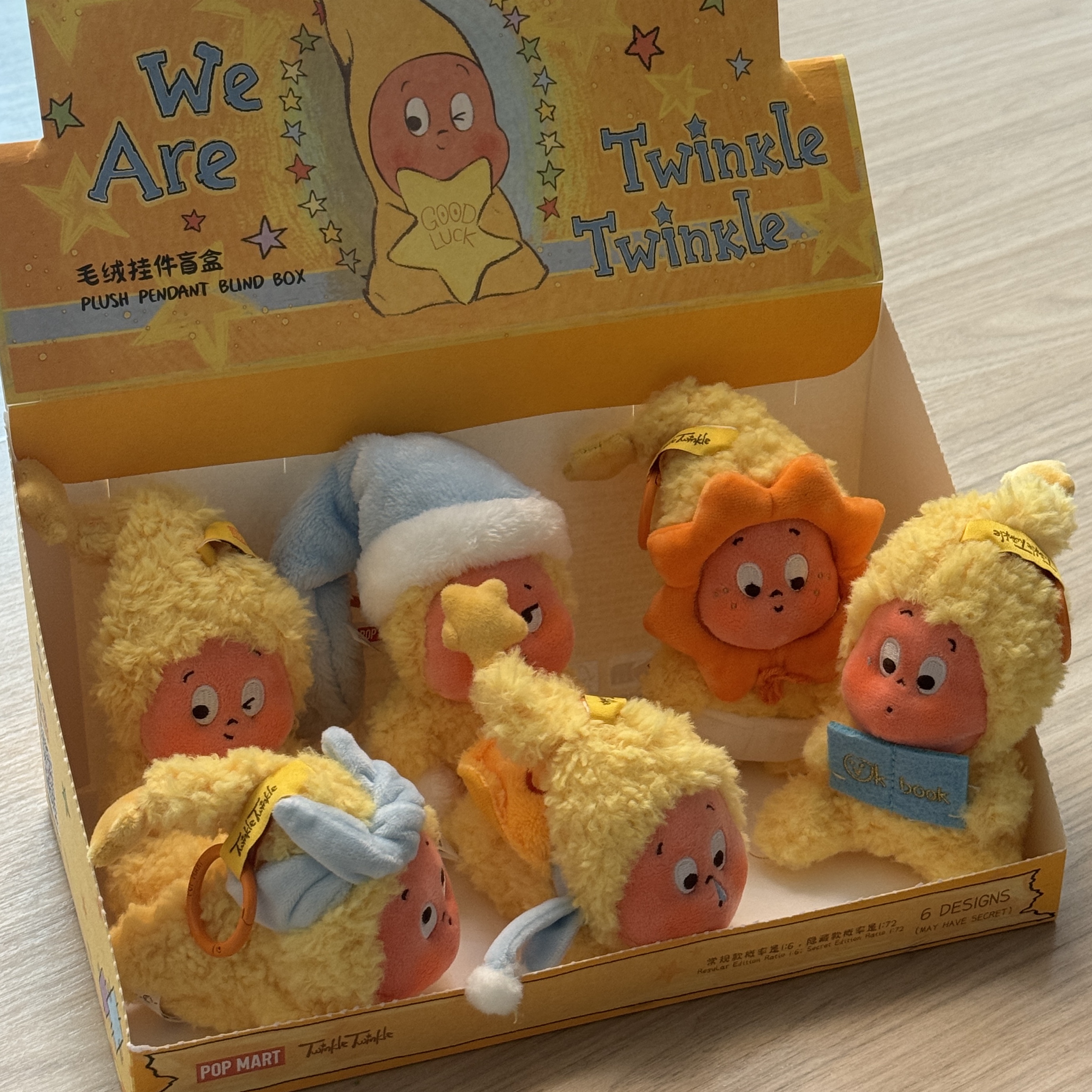 Pop Mart We Are Twinkle Twinkle Little Stars Series Plush Keyring Sealed Case (6 Blind Boxes) 착용 스타일 - 1
