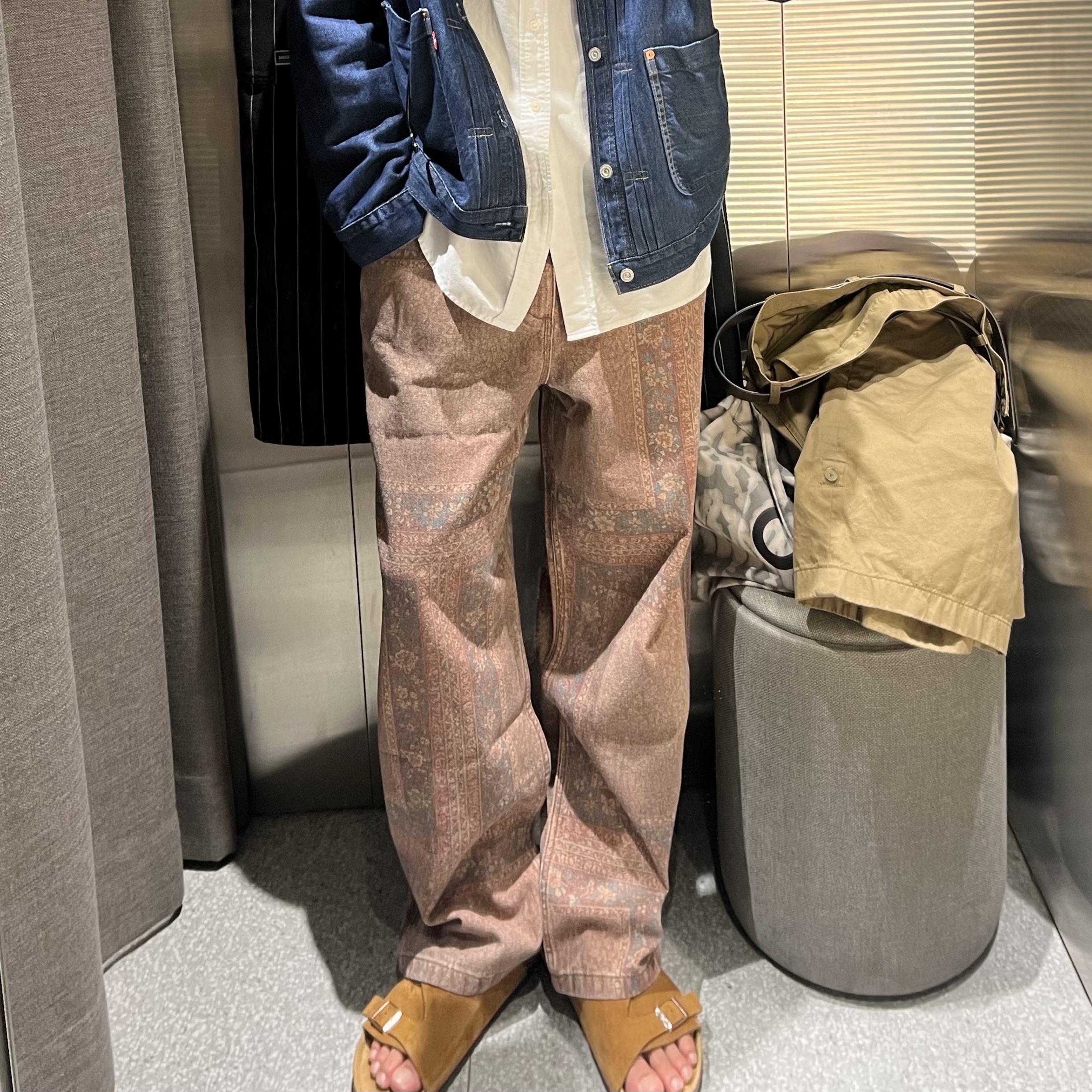 Birkenstock Zurich Suede Leather Mink - Regular 착용 스타일