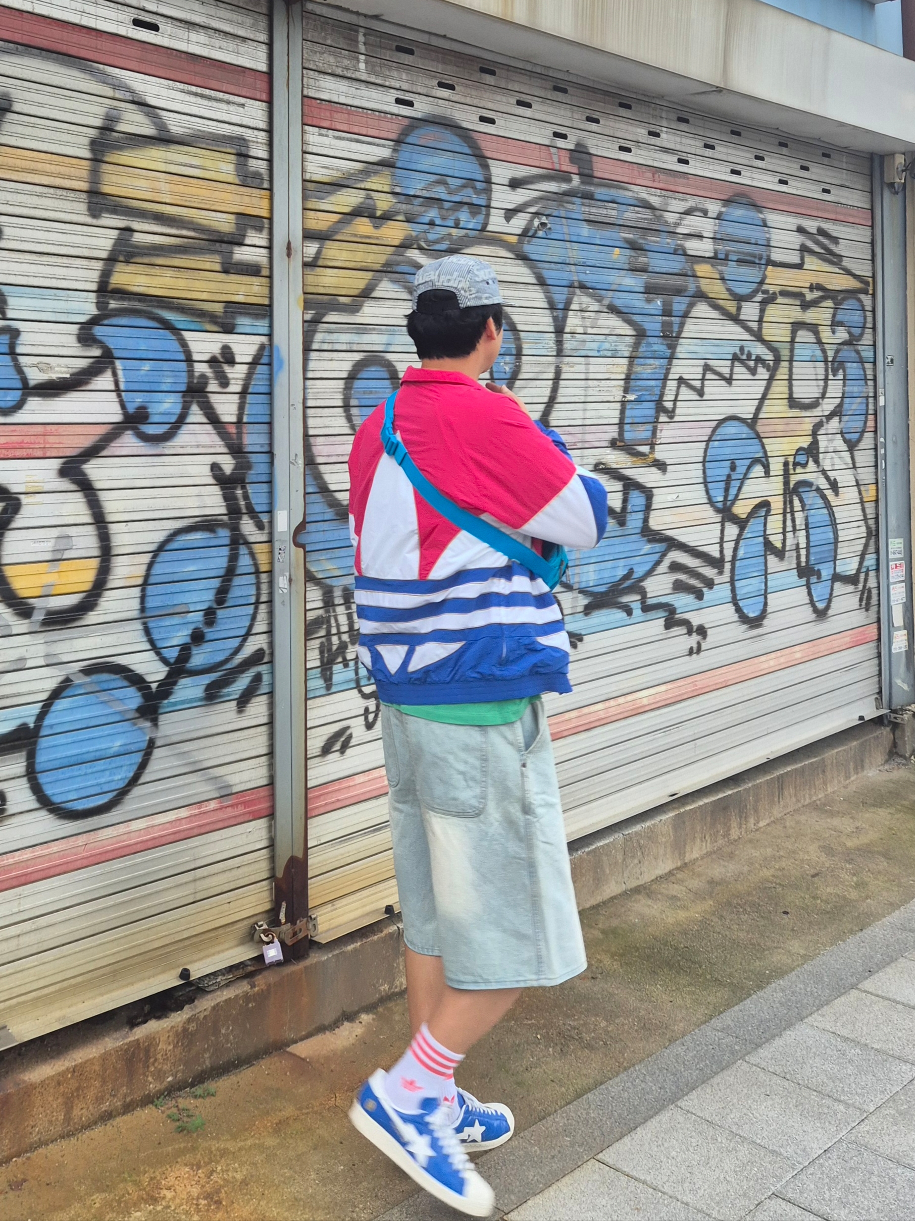 Adidas x BAPE Superstar Vintage Blue Cloud White, Supreme Denim Camp Cap Stripe - 24SS 착용 스타일 - 2