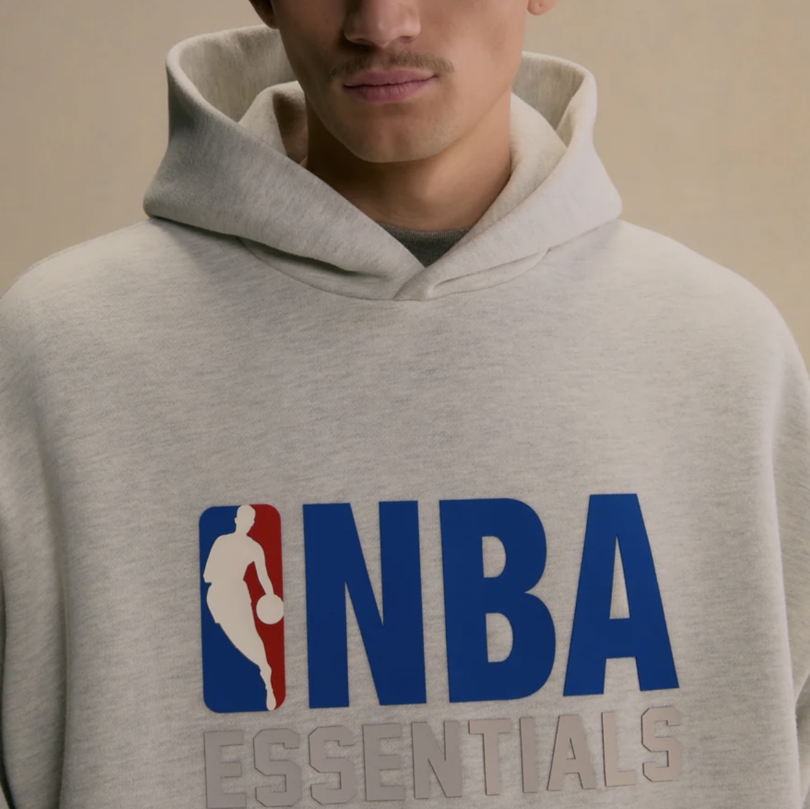 Essentials x NBA Hoodie Light Heather - 24FW 착용 스타일 - 2
