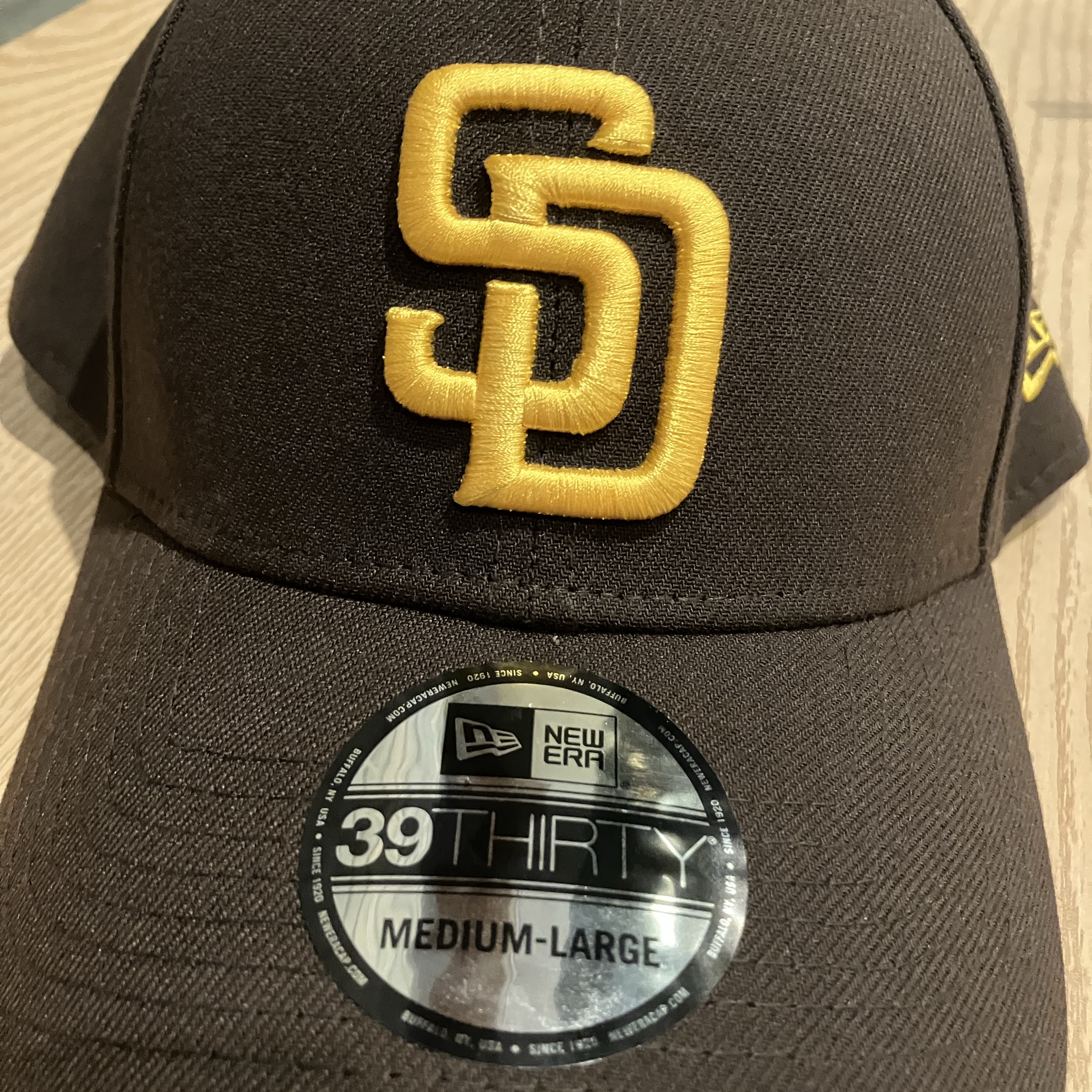 New Era MLB Authentic San Diego Padres Game Brown 착용 스타일