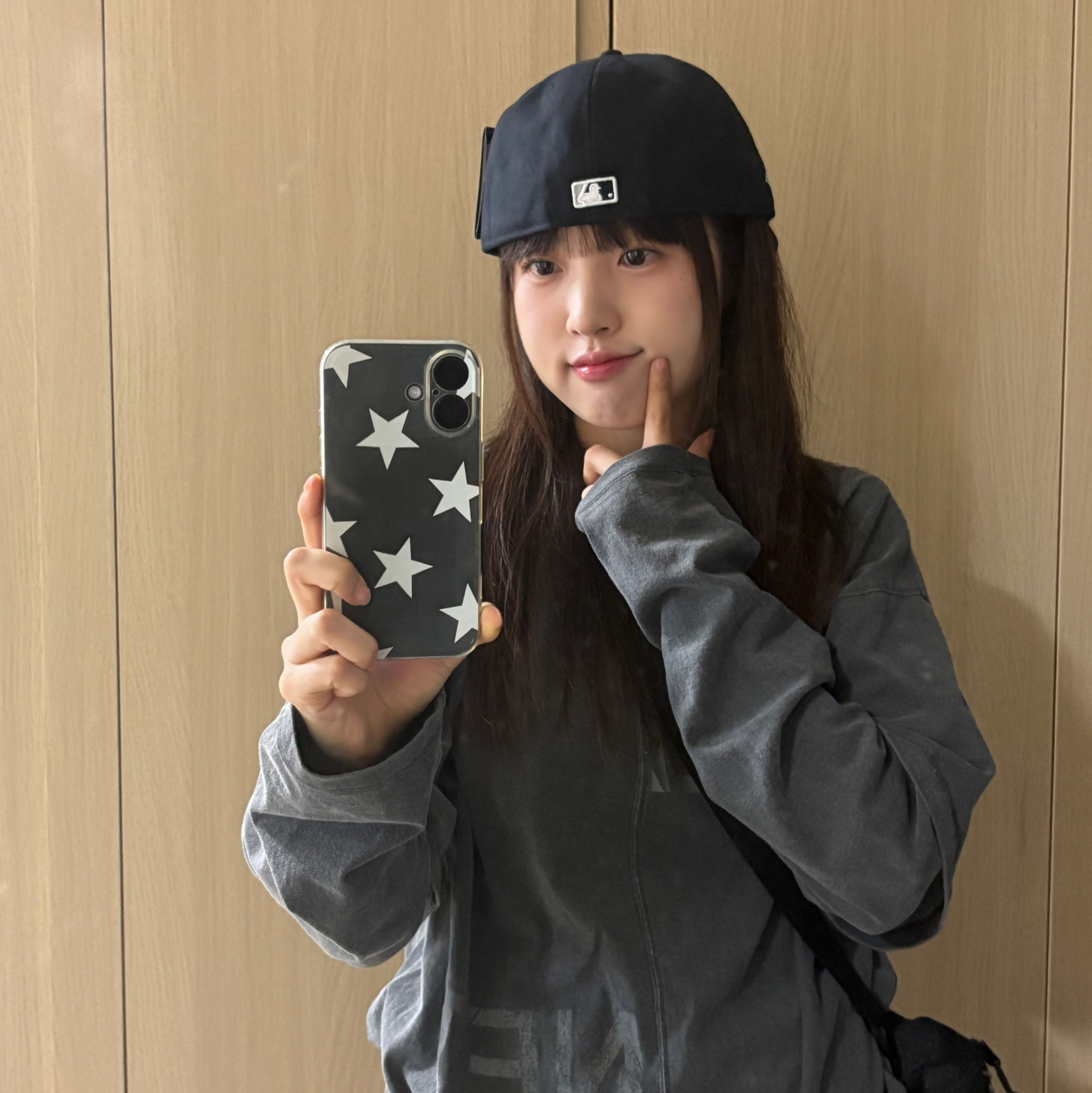 New Era 59Fifty MLB Authentic New York Yankees Game Navy 착용 스타일