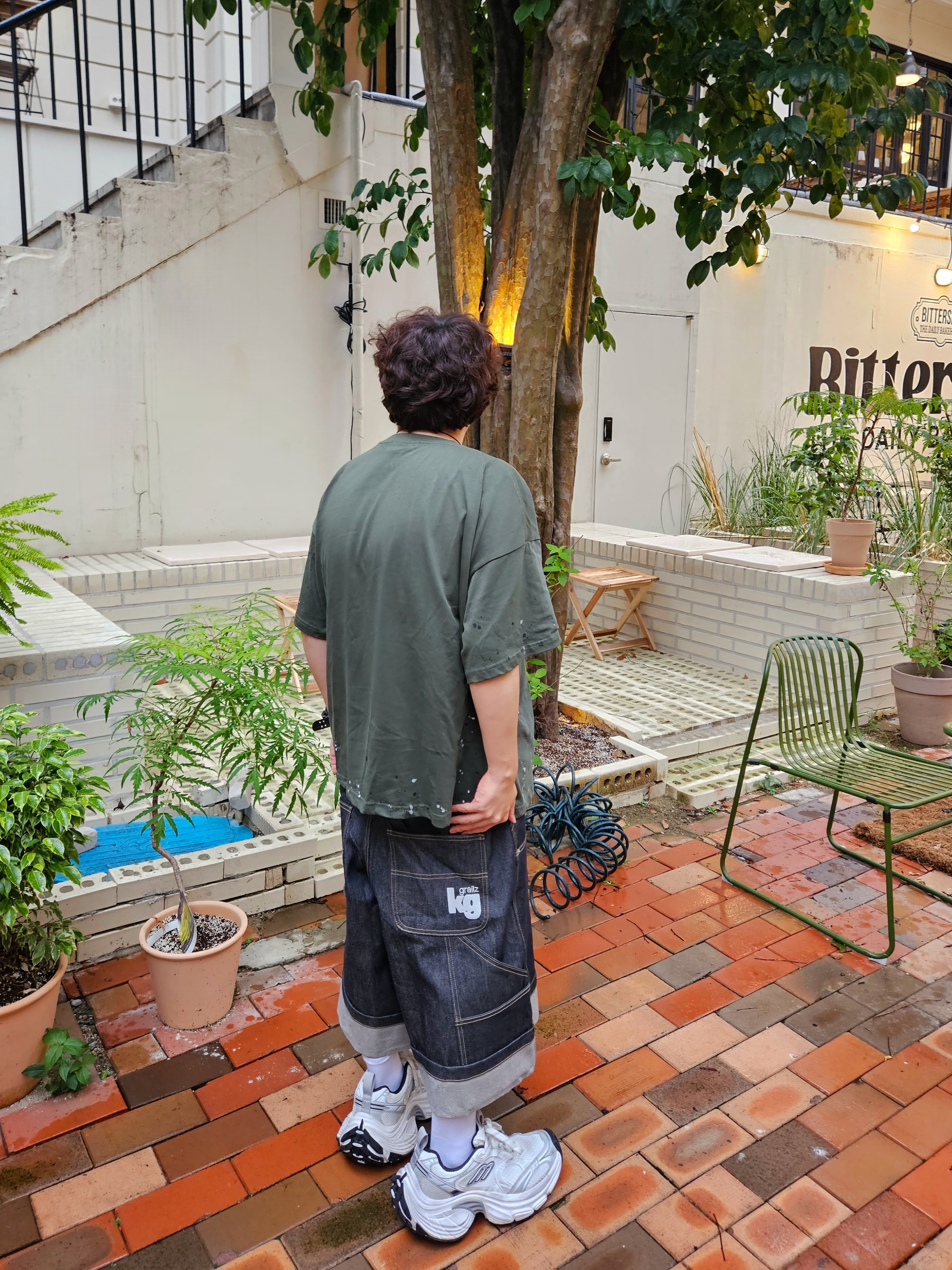 GRAILZ x KOIN SEOUL Carpenter Bermuda Denim Pants Indigo 착용 스타일