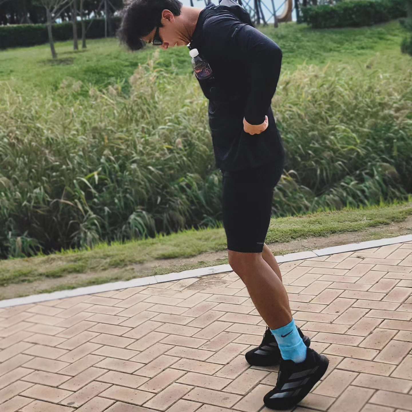 Nike Everyday Plus Cushioned Tie-Dye Crew Socks Multi Color (2 Pack/Korean Ver.) 착용 스타일 - 3