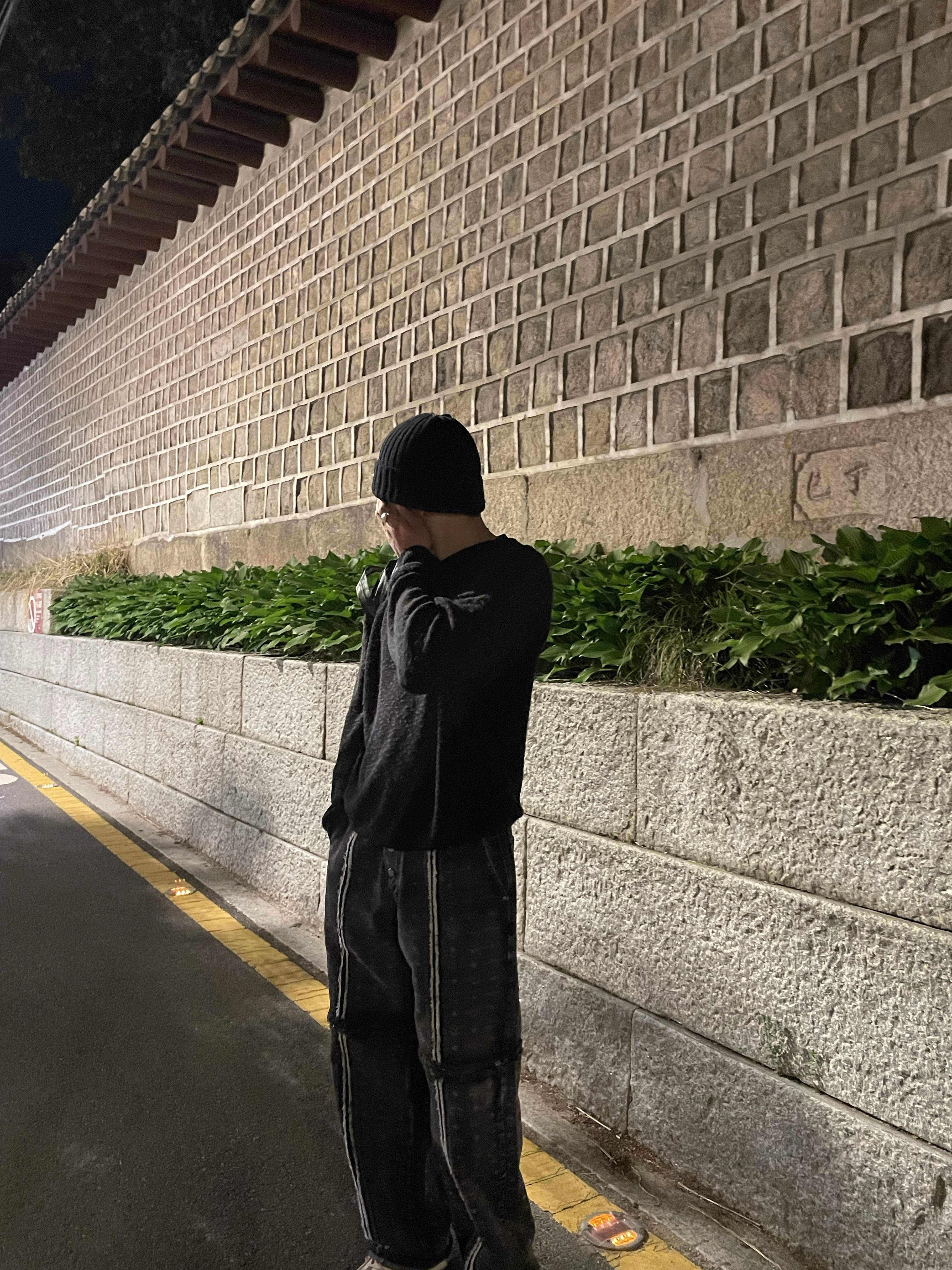 Thug Club x MCM Zip Denim Pants Black, Thug Club TC Emblem Basic Beanie Black 착용 스타일 - 2