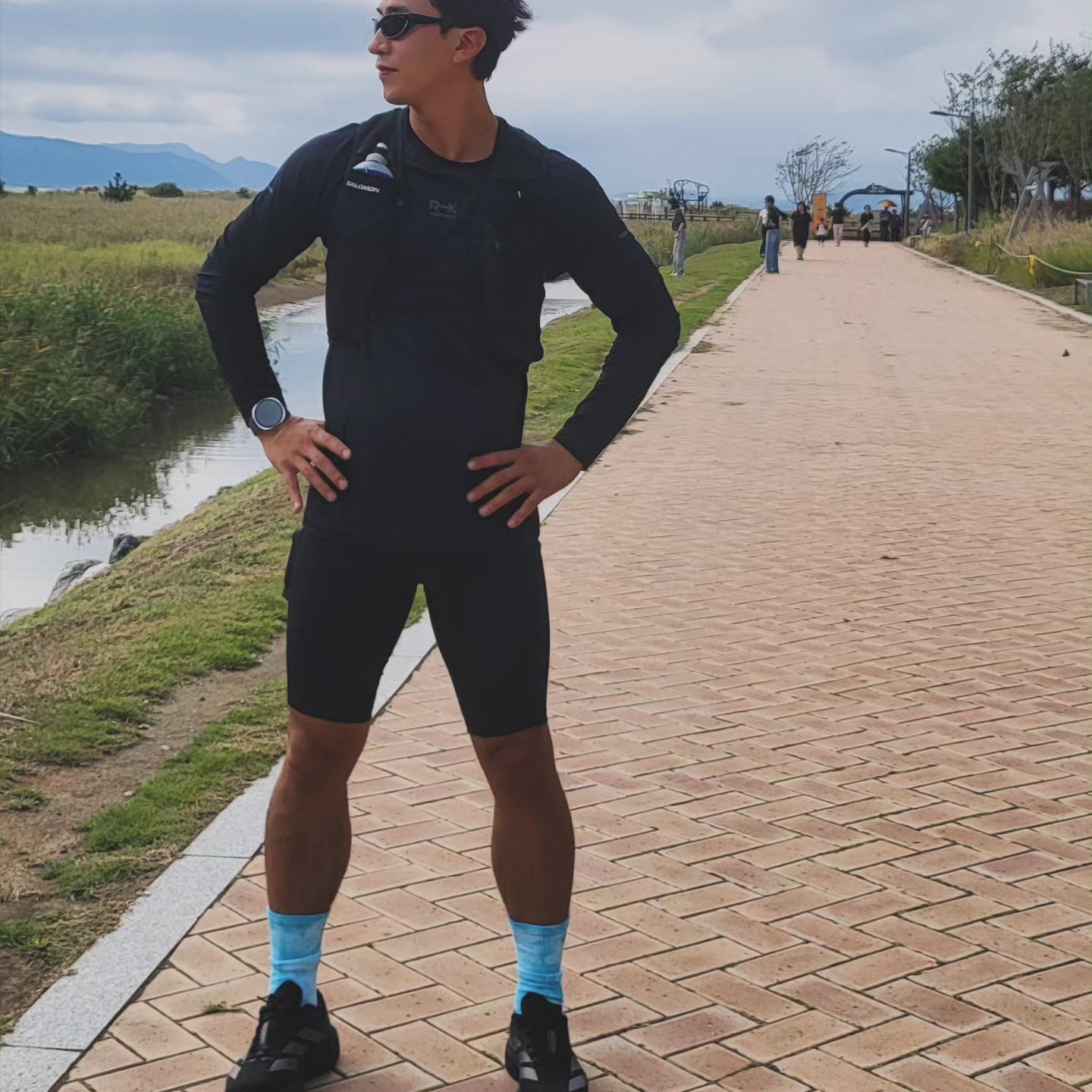 Nike Everyday Plus Cushioned Tie-Dye Crew Socks Multi Color (2 Pack/Korean Ver.) 착용 스타일 - 1