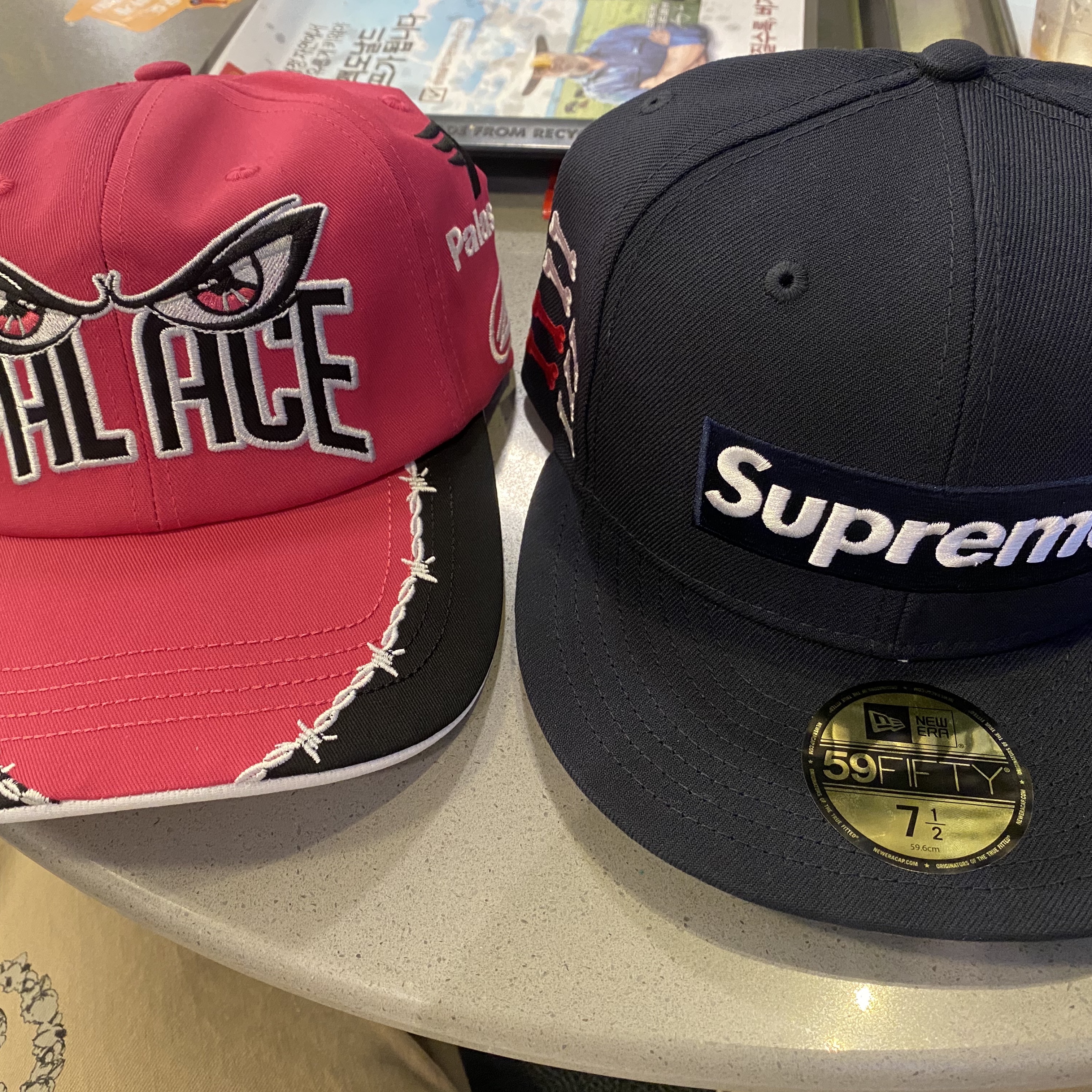 Supreme Bones Box Logo New Era Navy - 25FW, Palace Eyes 6-Panel Pink - 25FW 착용 스타일
