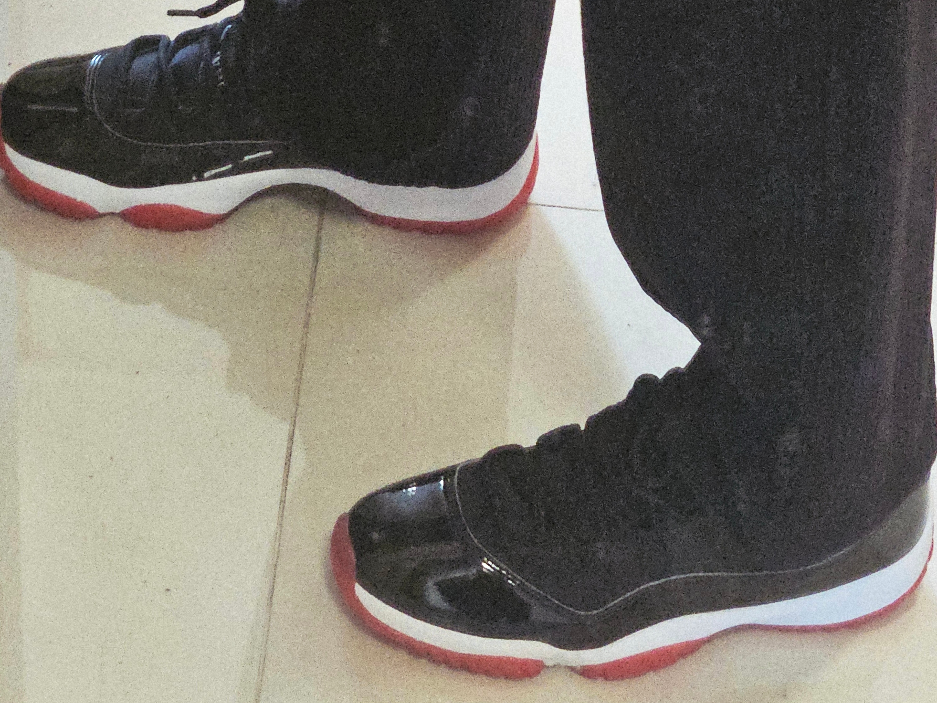 Jordan 11 Retro Low Bred 2025 착용 스타일 - 1