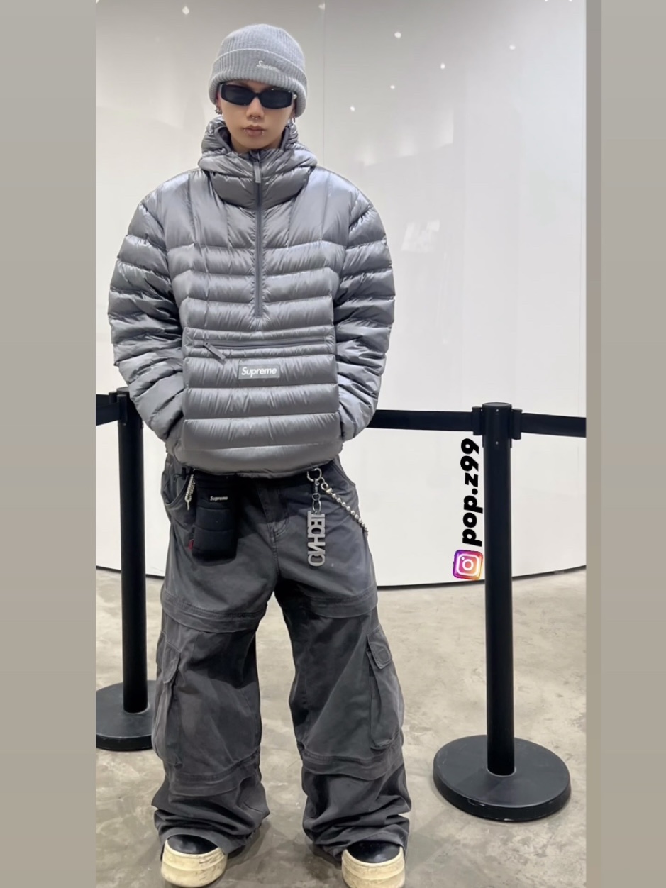 Supreme Micro Down Half Zip Hooded Pullover Silver - 25FW 착용 스타일
