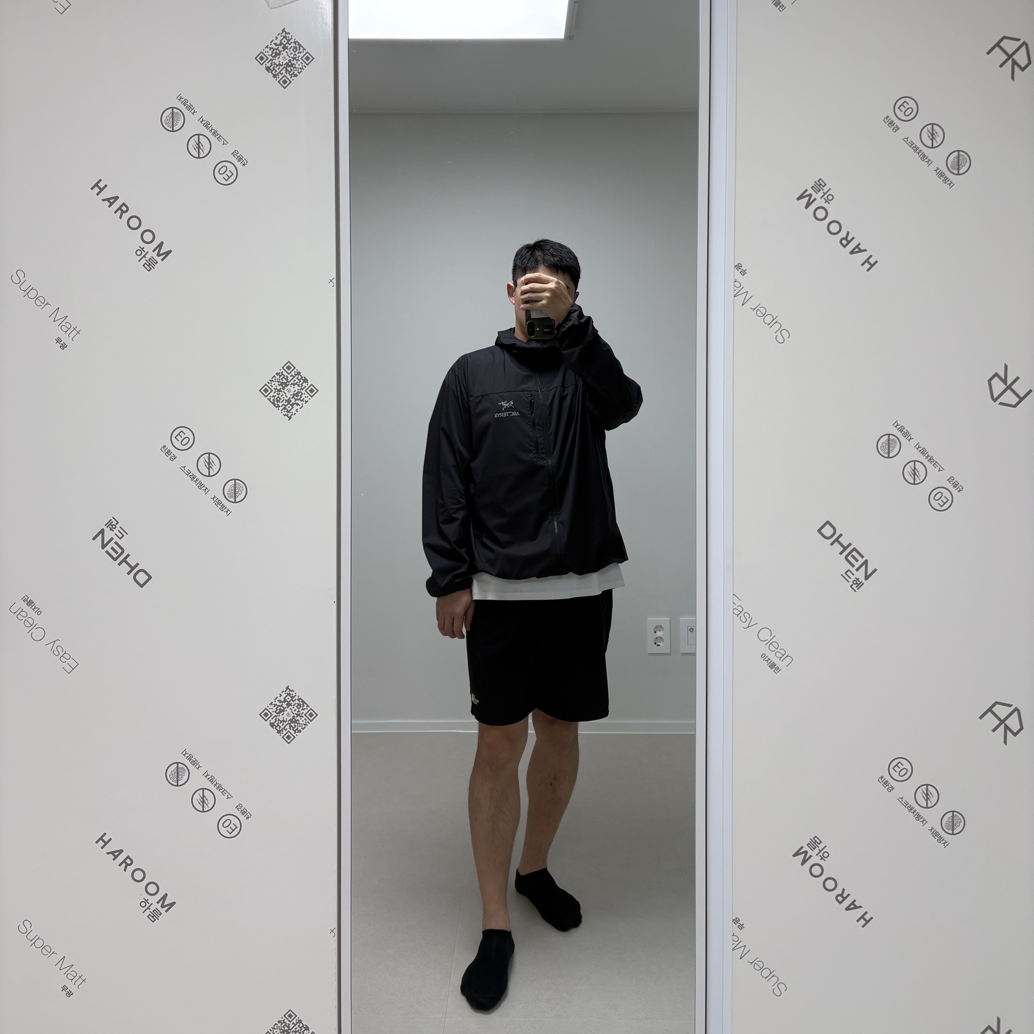 Arc'teryx Squamish Hoody Black 착용 스타일