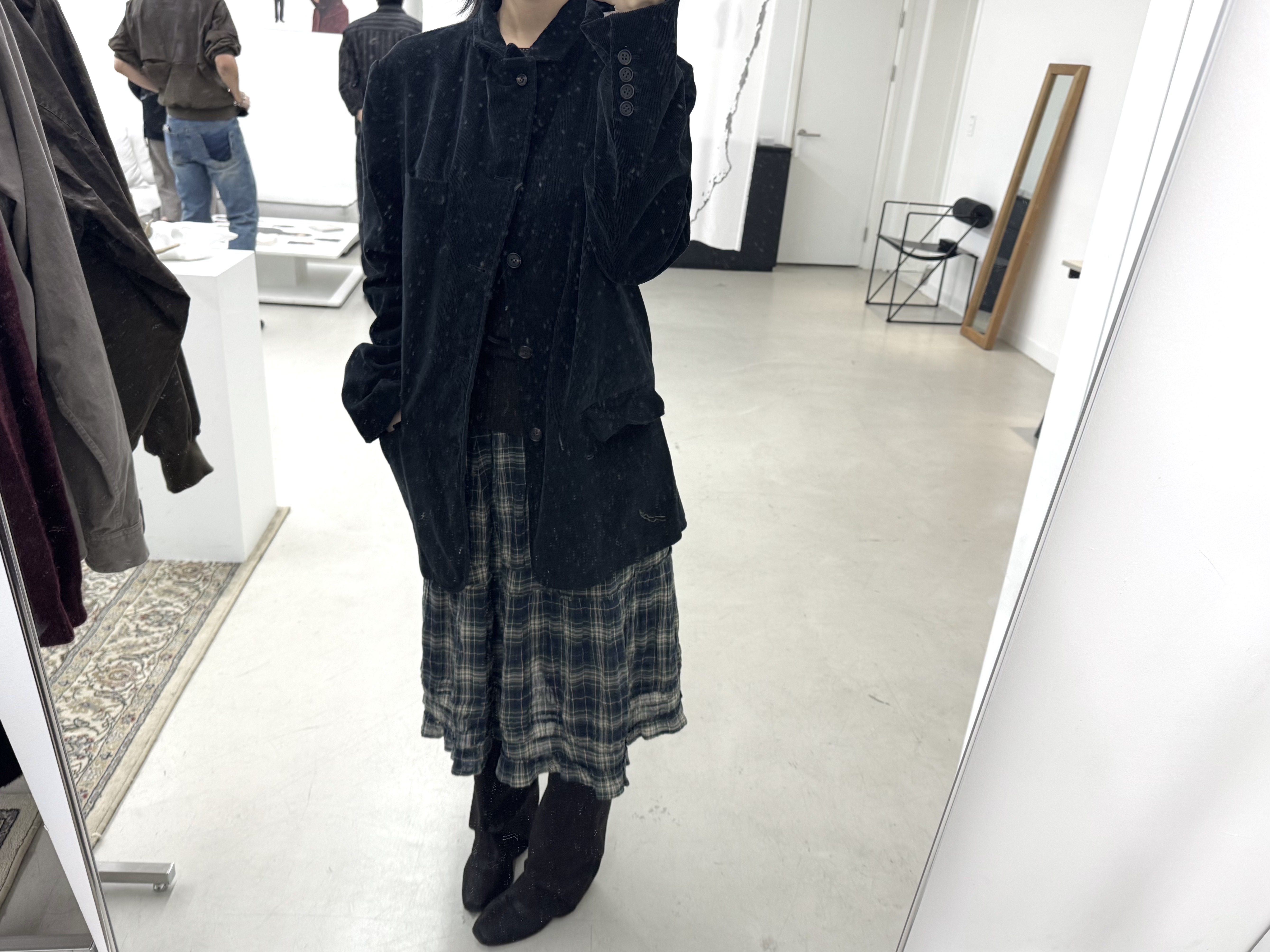 COYSEIO Shirring Midi Skirt Check 착용 스타일