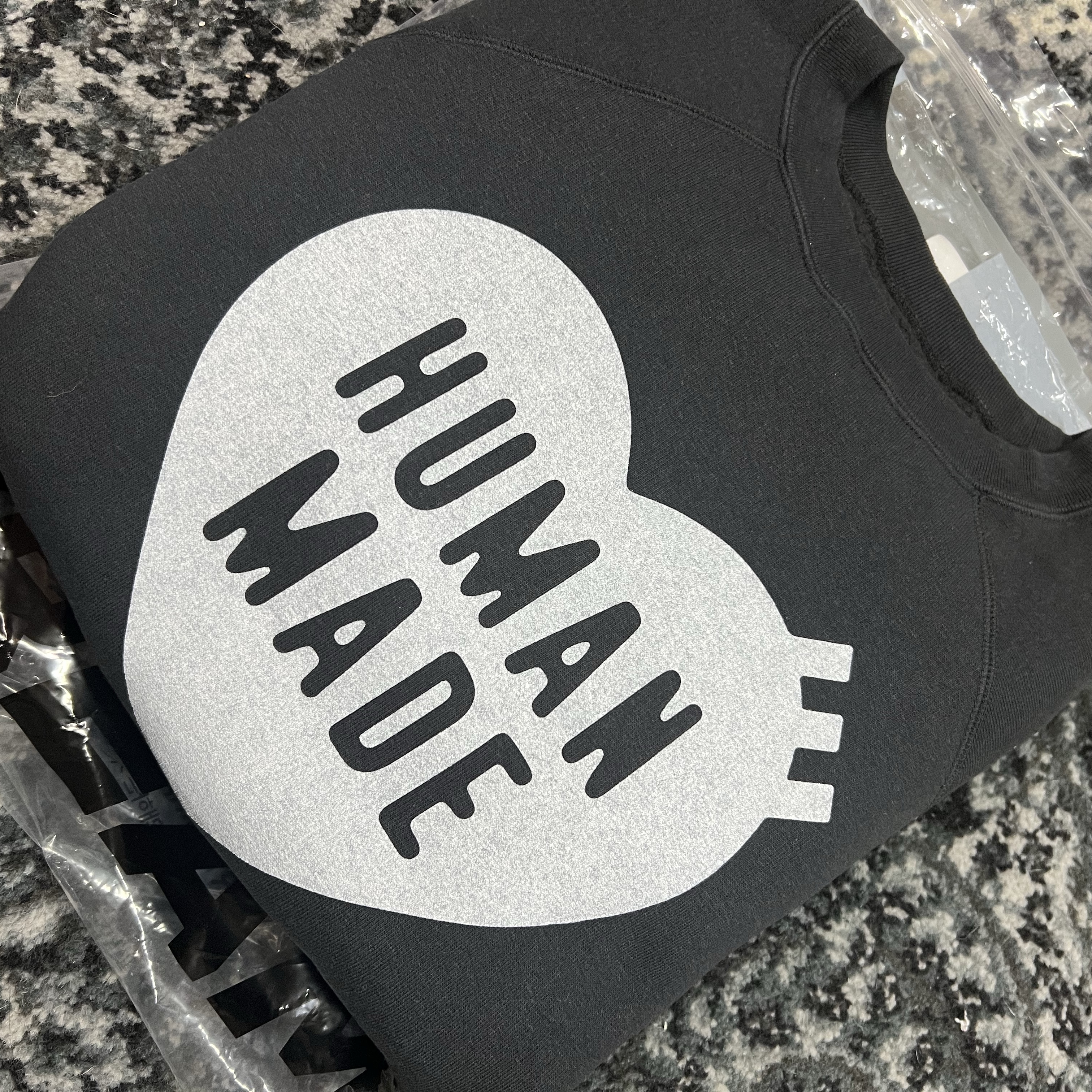 Human Made Sweatshirt Black 착용 스타일