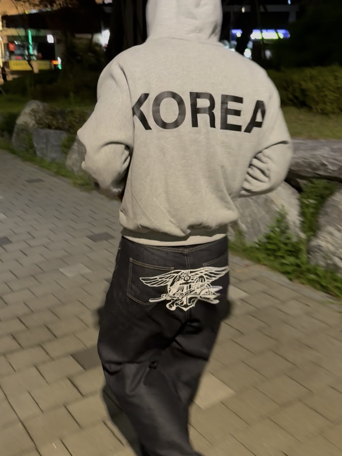 Yeezy HD-10 Grey - Korea Limited 착용 스타일