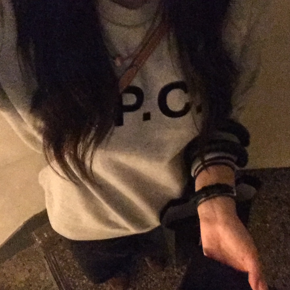 (W) A.P.C. VPC Viva Sweatshirt Heather Grey 착용 스타일
