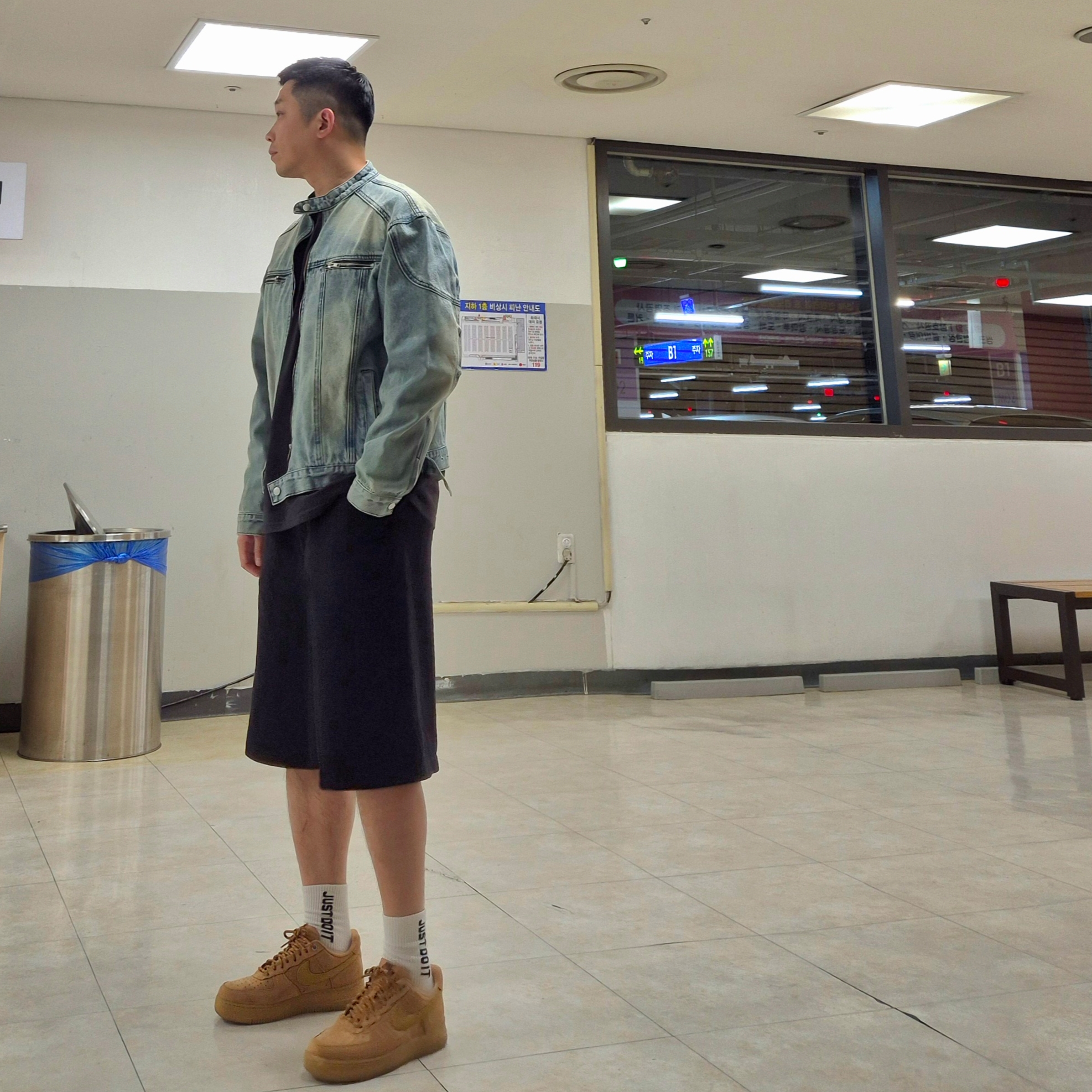 Nike Air Force 1 '07 WB Flax 착용 스타일 - 3