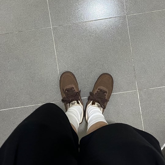 (W) Nike Air Force 1 '07 Cacao Wow 착용 스타일 - 1