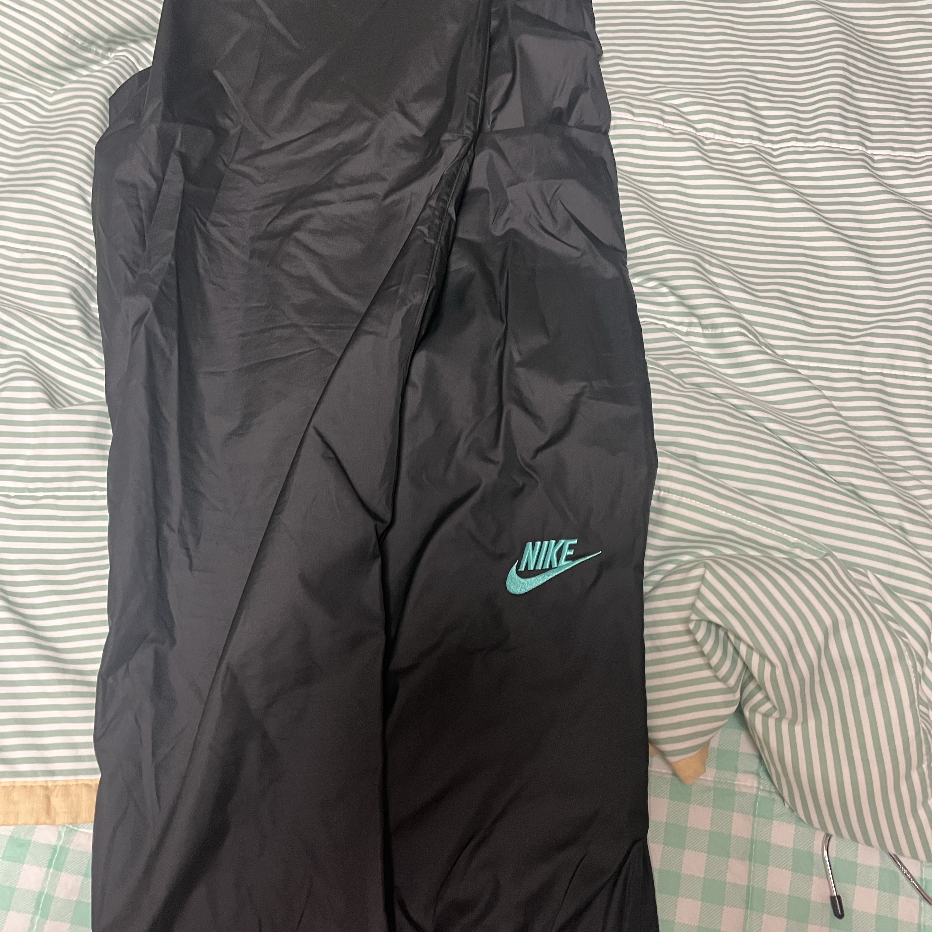 Nike x Atmos NRG Vintage PTHWK Track Pants Black 착용 스타일