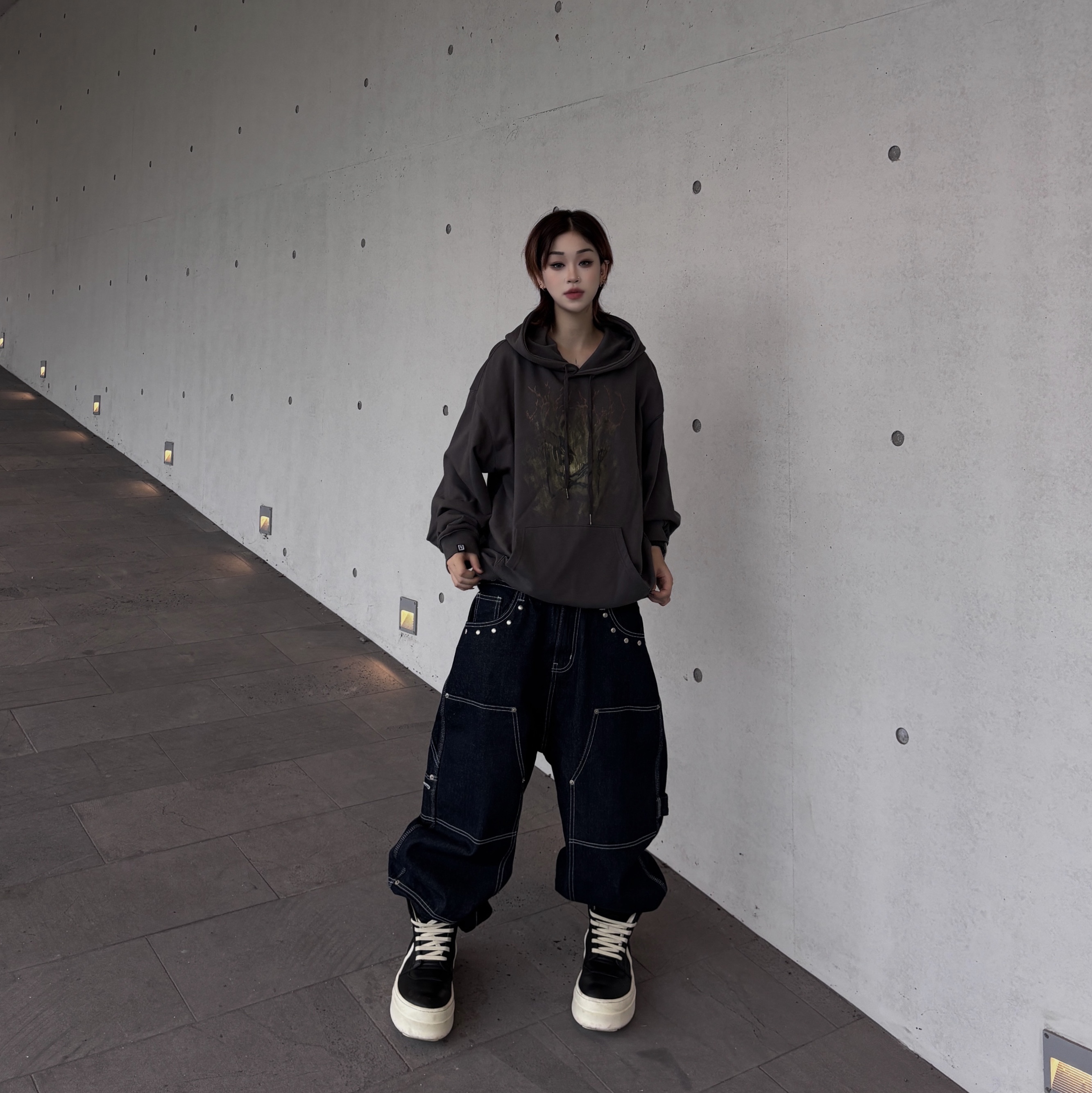 Flavorism Carpenter Wide Baggy jeans Deep Indigo, Rick Owens Concordians Mega Bumper Geobasket 착용 스타일 - 3
