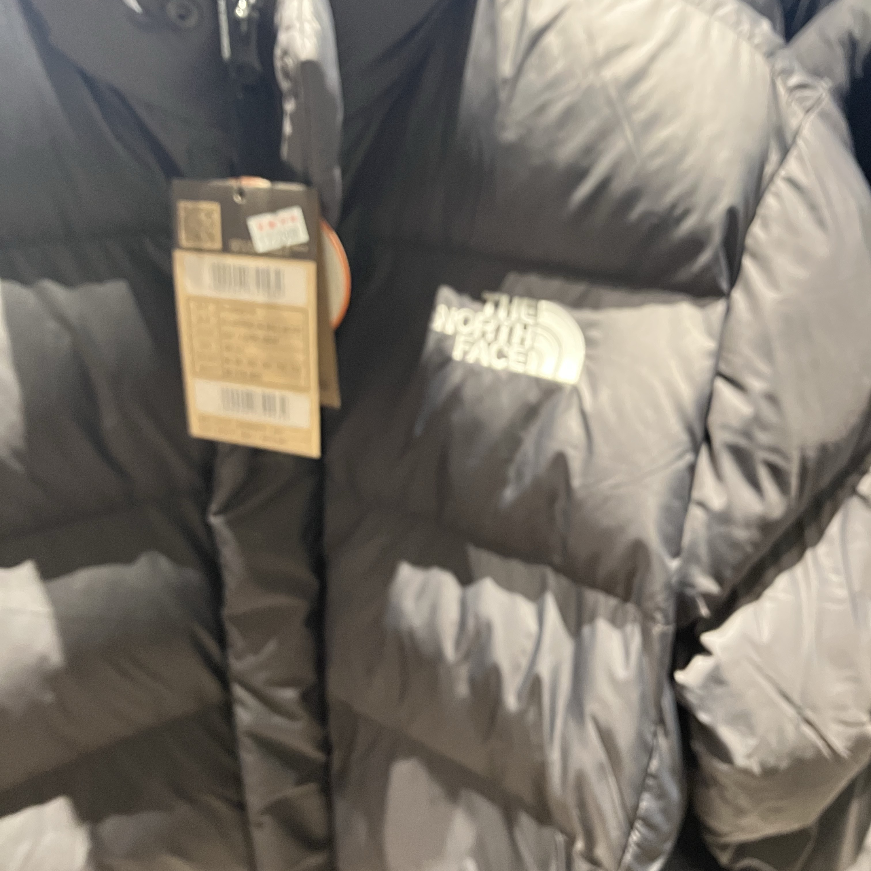 The North Face On Ball Jacket Real Black 착용 스타일