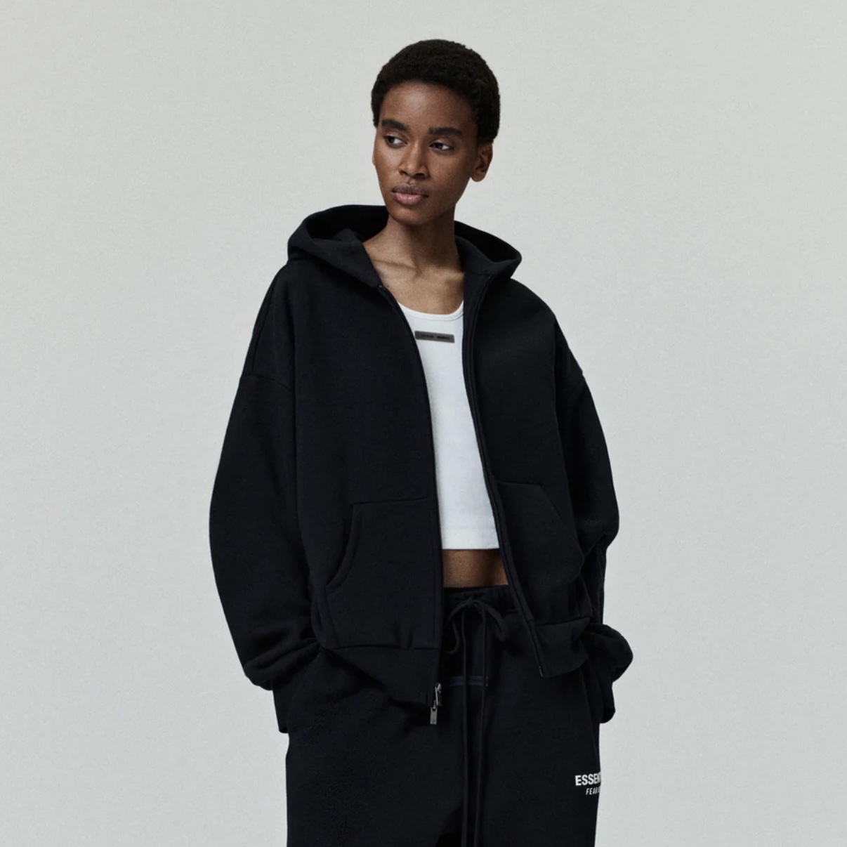 Essentials Classic Full Zip Up Hoodie Jet Black - 25SS 착용 스타일 - 3