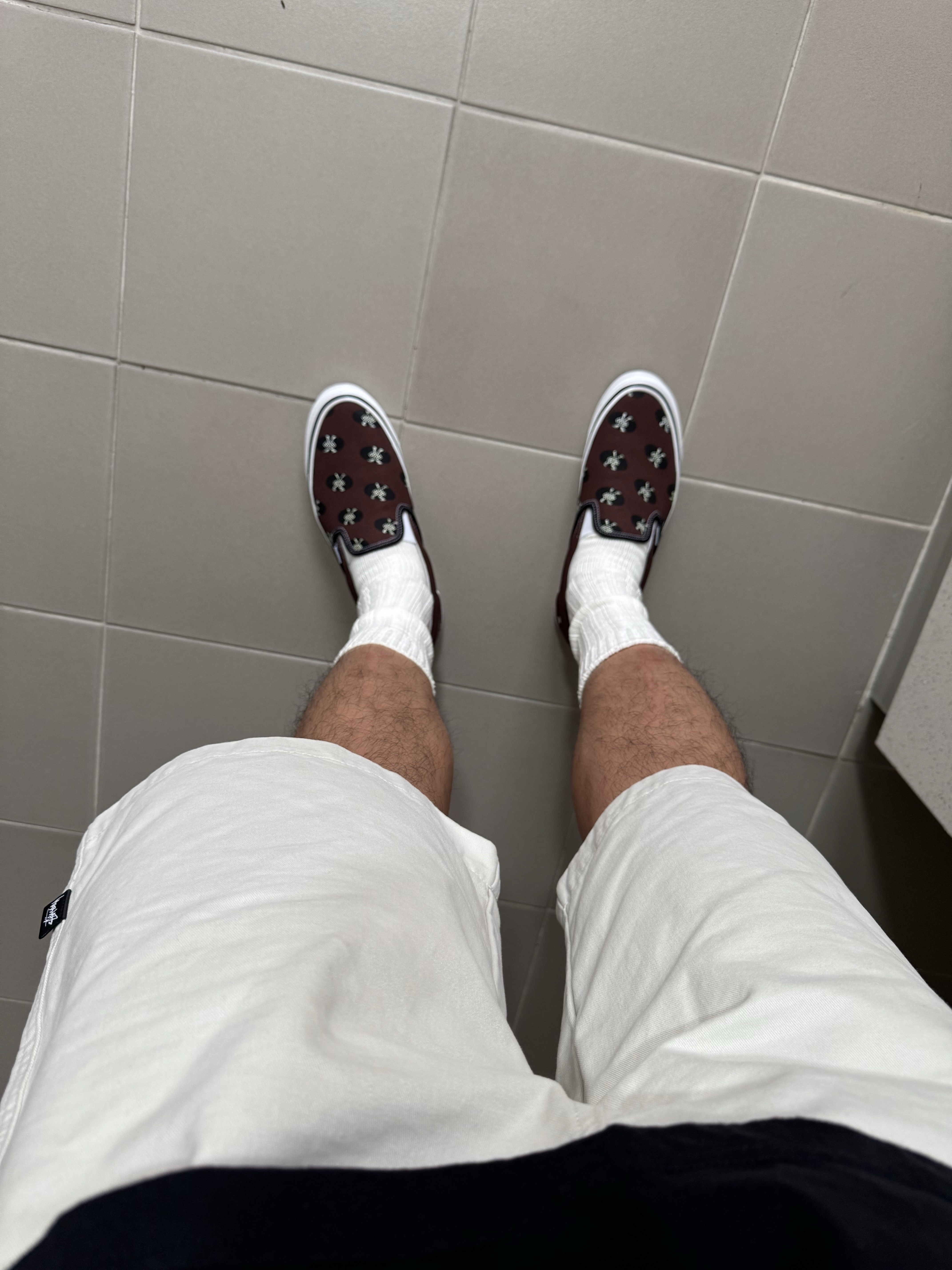 Vans Vault x Wacko Maria Classic Slip-On LX Brown, Stussy Brushed Beach Shorts Bone 착용 스타일