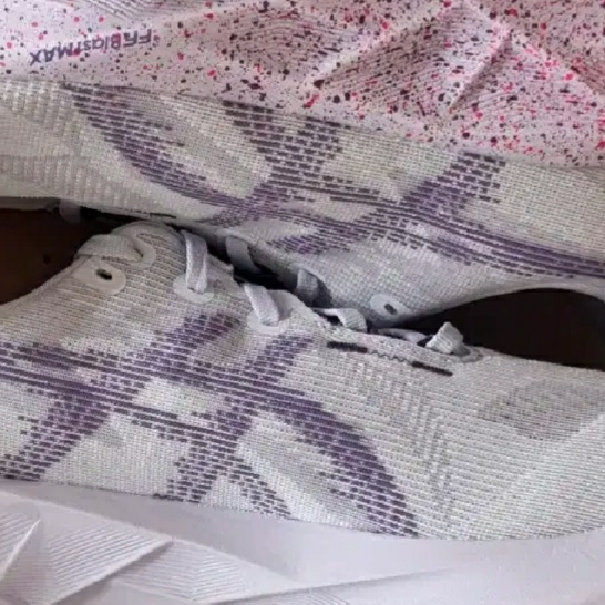 Asics Novablast 5 Tokyo Blue Fade Edo Purple 착용 스타일