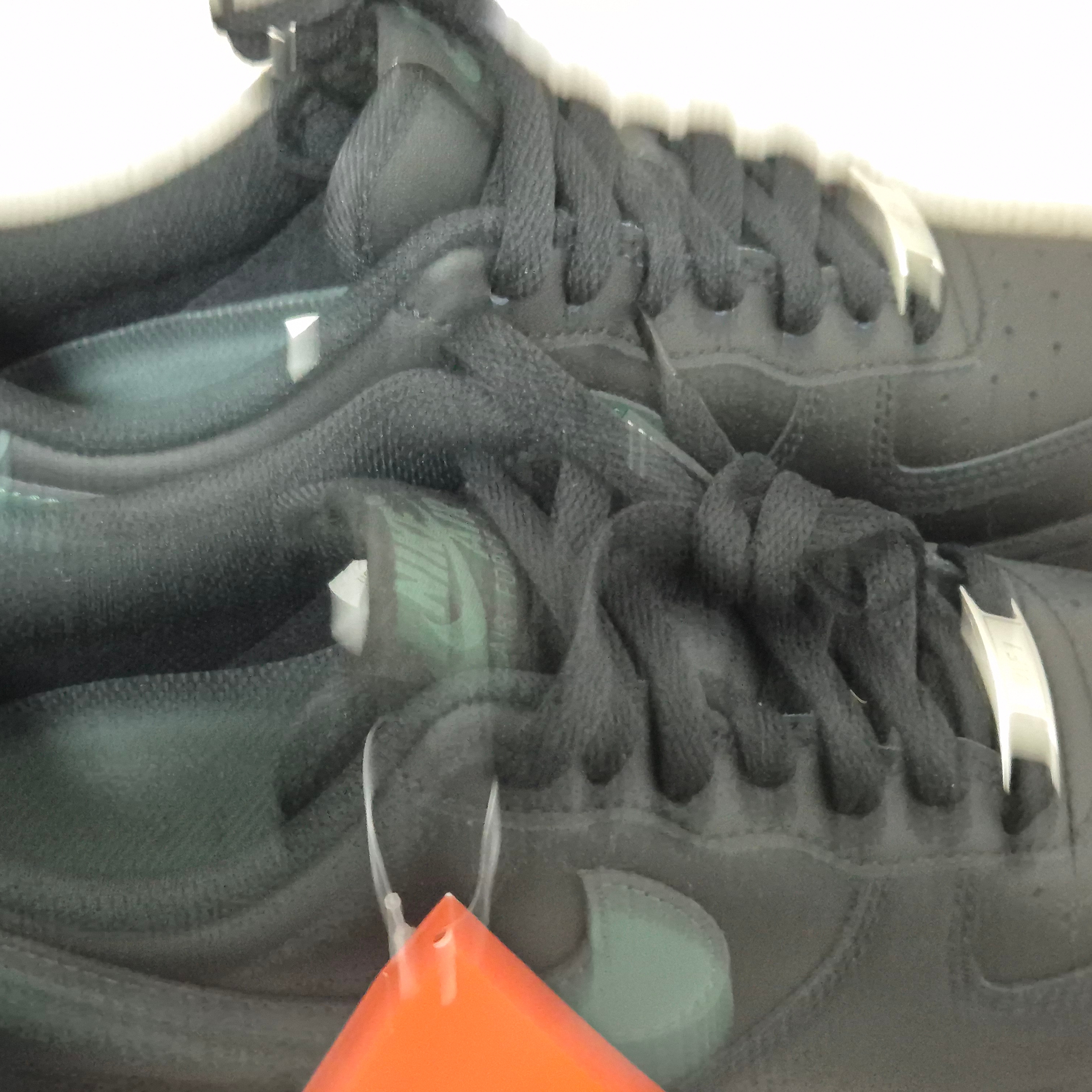 Nike Air Force 1 '07 Black Vintage Green 착용 스타일 - 2
