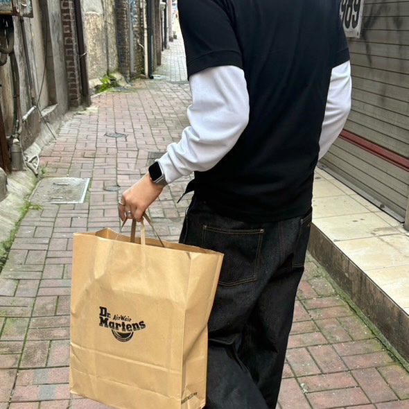 CDG 1986 Comme des Garcons T-Shirt Black 착용 스타일 - 3