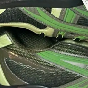 Asics US5-S Gel-Quantum Kinetic Moss Bamboo 착용 스타일