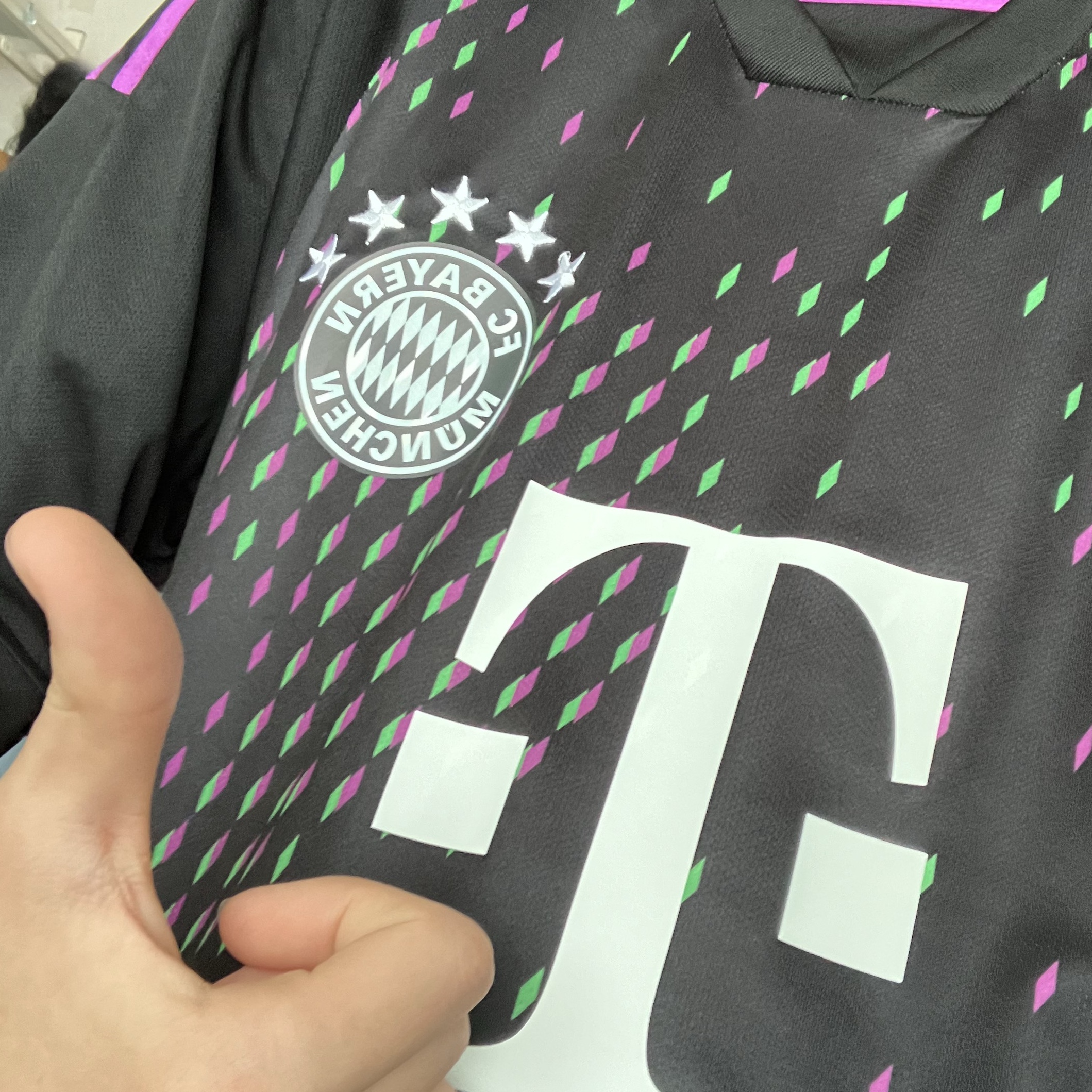 Adidas Bayern Munchen 2023/24 Away Jersey Black - KR Sizing (Non Marking Ver.) 착용 스타일
