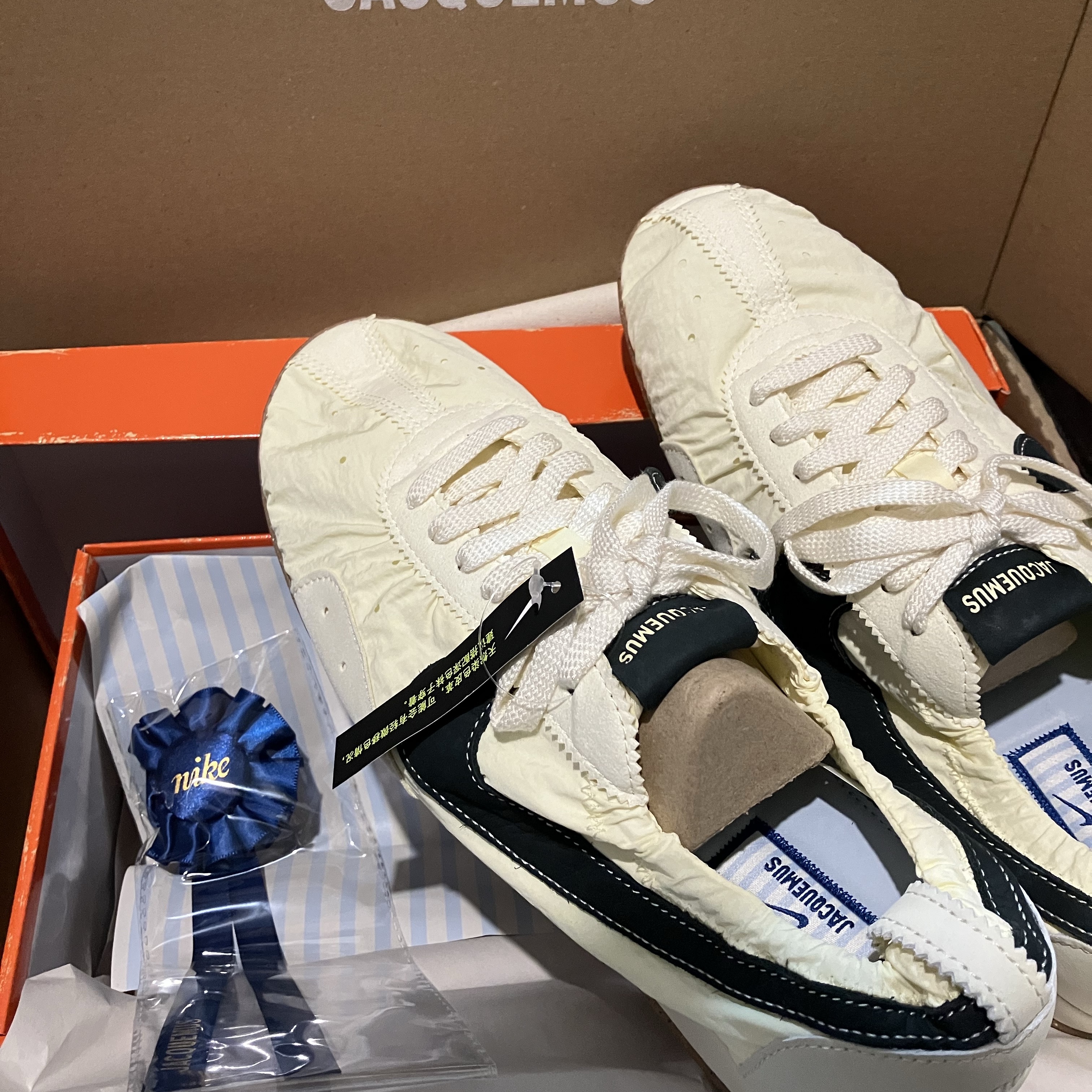 Nike x Jacquemus Moon Shoe SP Alabaster Off Noir 착용 스타일