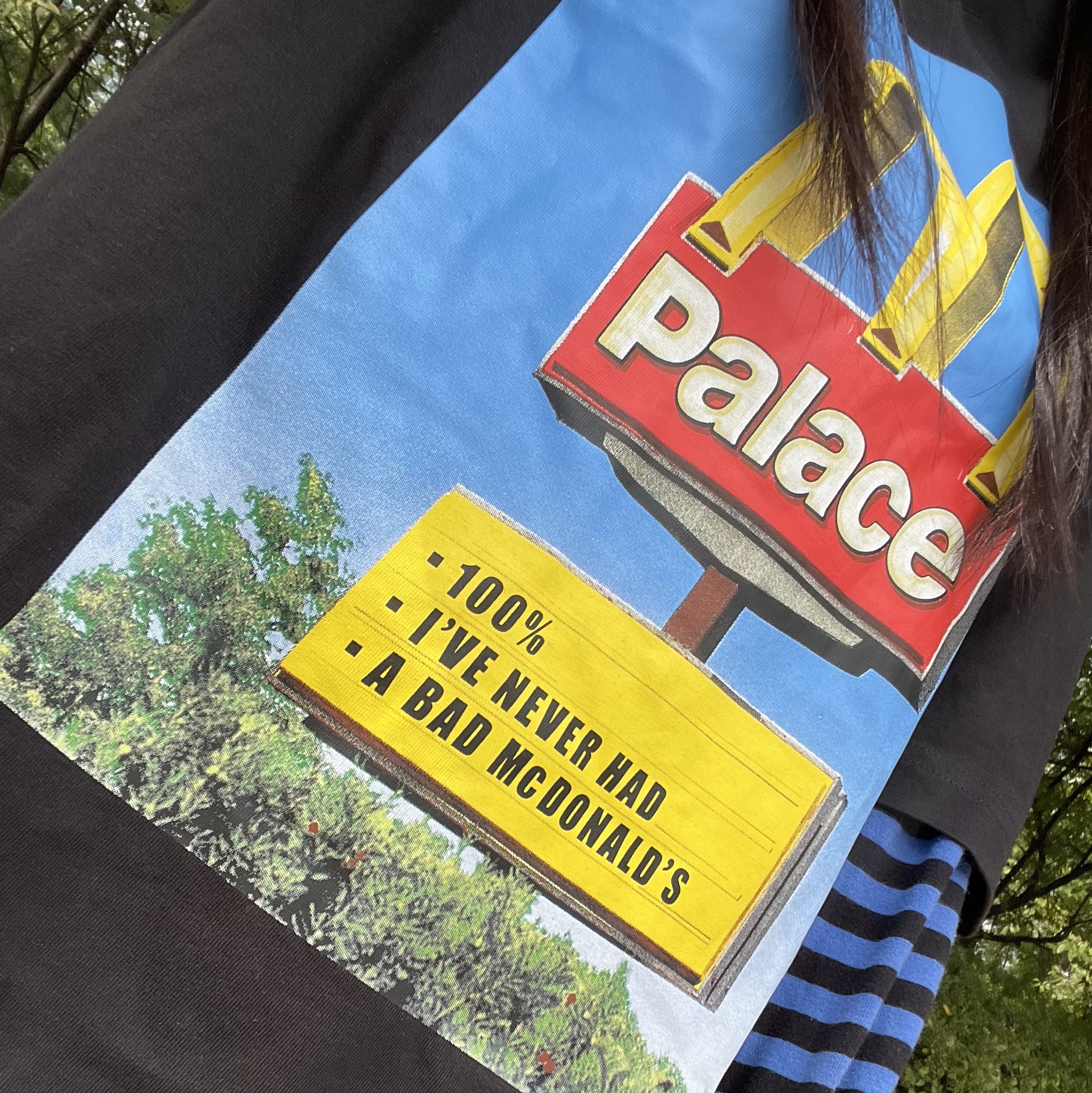 (W) Nike Shox TL Black and Max Orange, Palace x McDonald's Sign T-Shirt Black - 23FW 착용 스타일 - 3