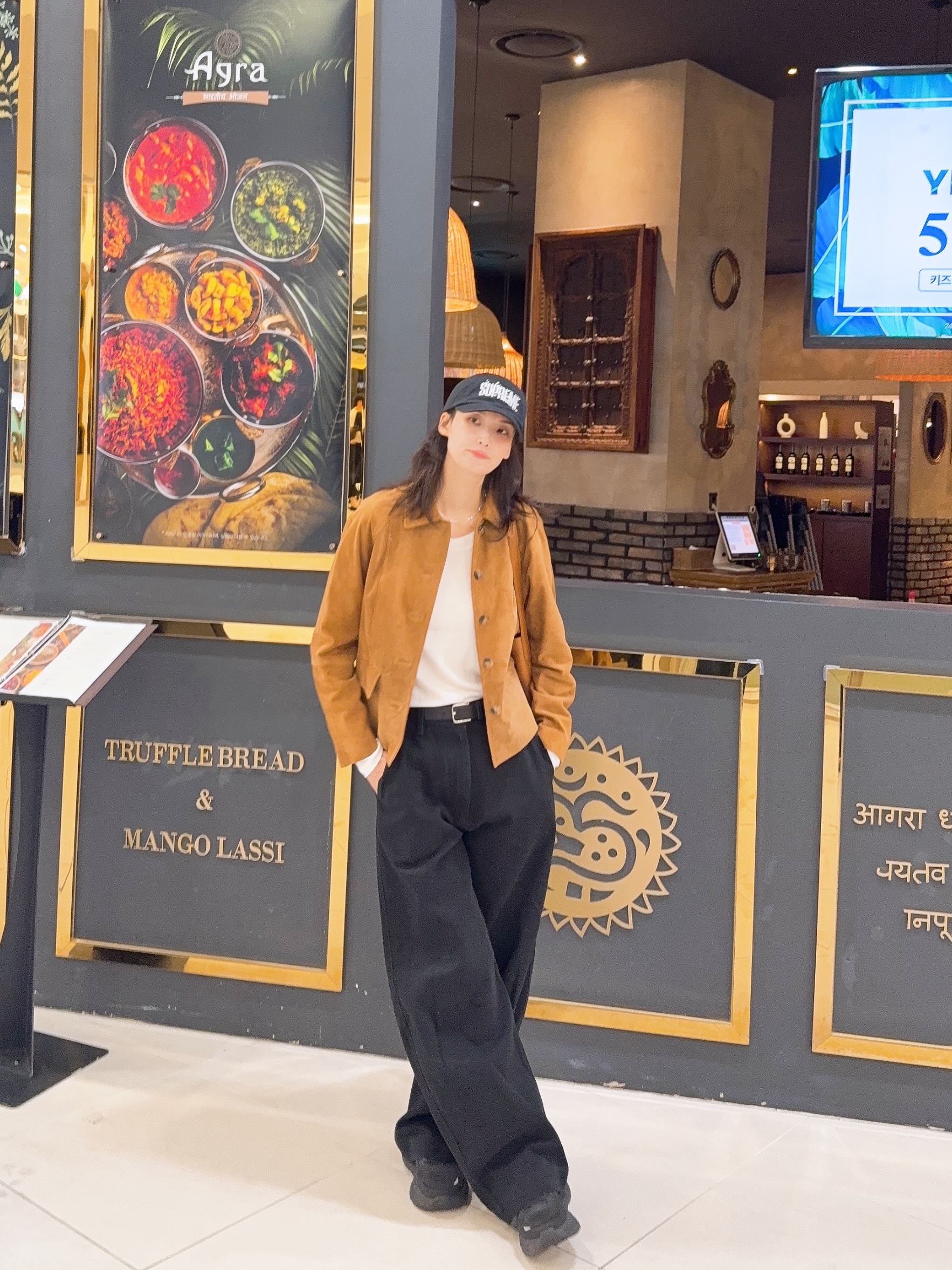 Hoka Bondi 9 Black - Wide, Supreme Splatter 6-Panel Black - 25FW 착용 스타일 - 9