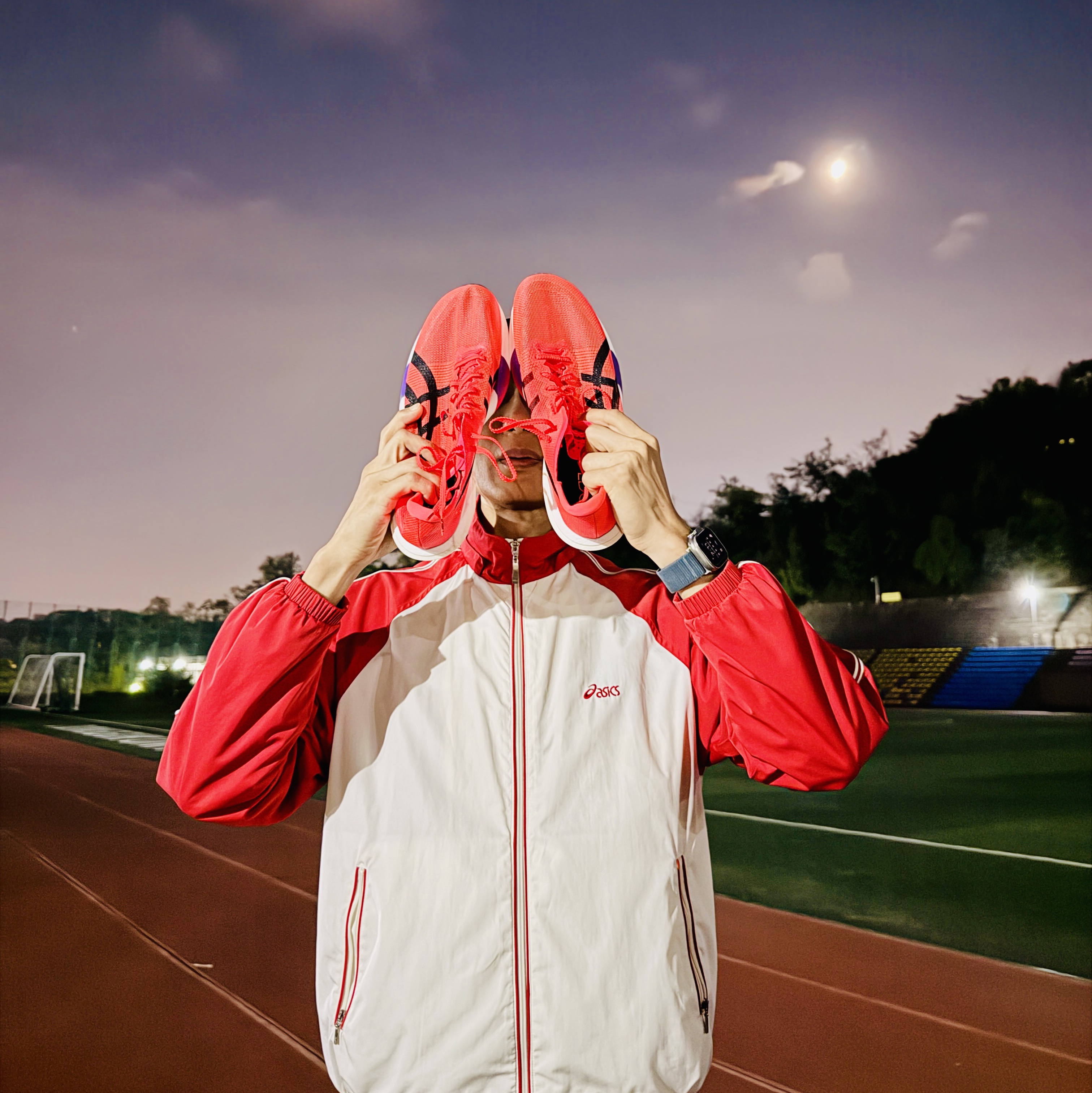 Asics Metaspeed Edge Tokyo Flash Red Black 착용 스타일