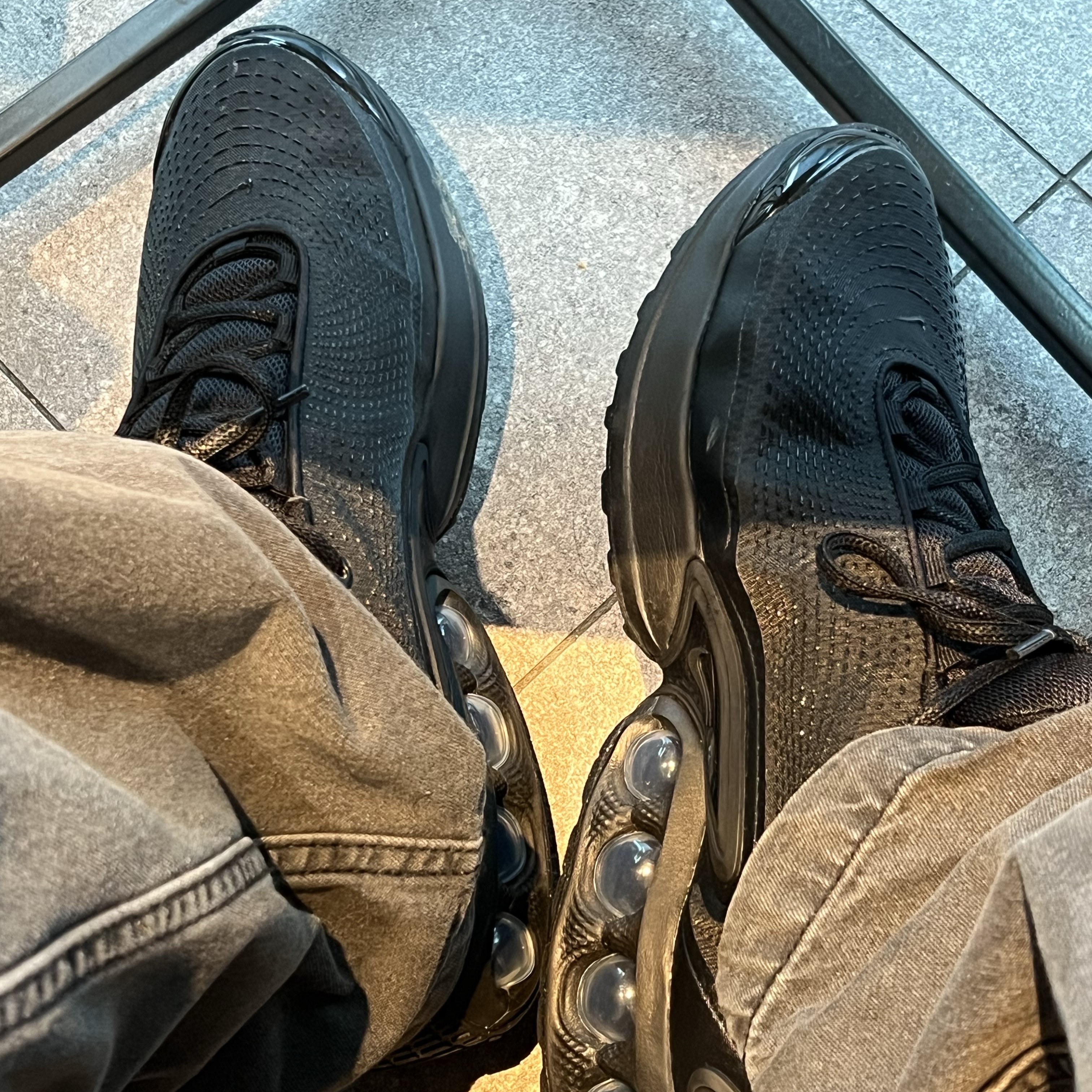 Nike Air Max Dn Black Grey 착용 스타일