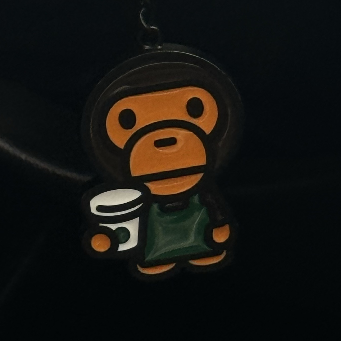 Starbucks x BAPE Baby Milo Keychain 착용 스타일