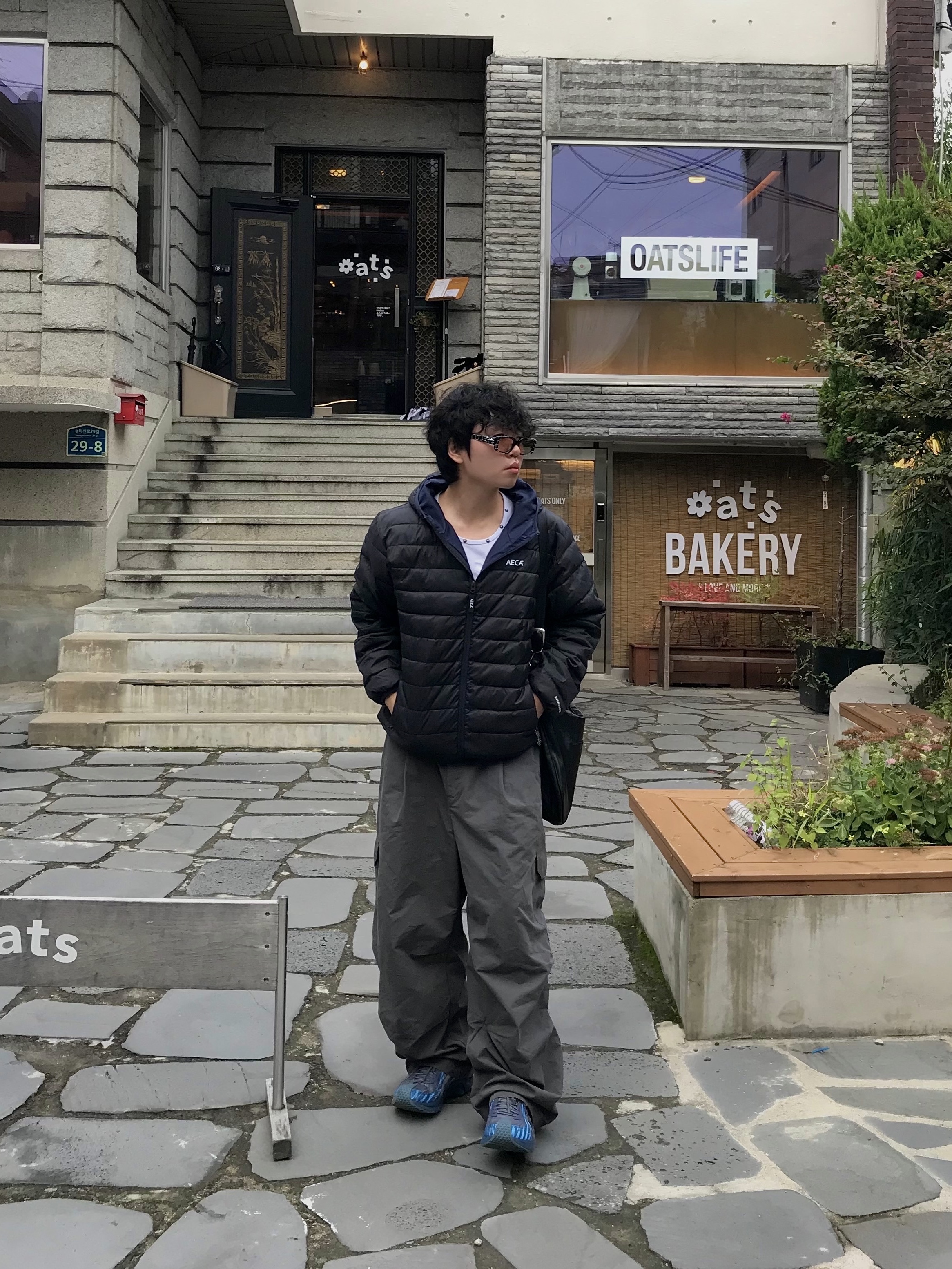 Millo Archive Garment Washed Silhouette Pants Khaki Gray, (W) Asics x Kiko Kostadinov Gel-Flammae Blue Ironclad 착용 스타일 - 4