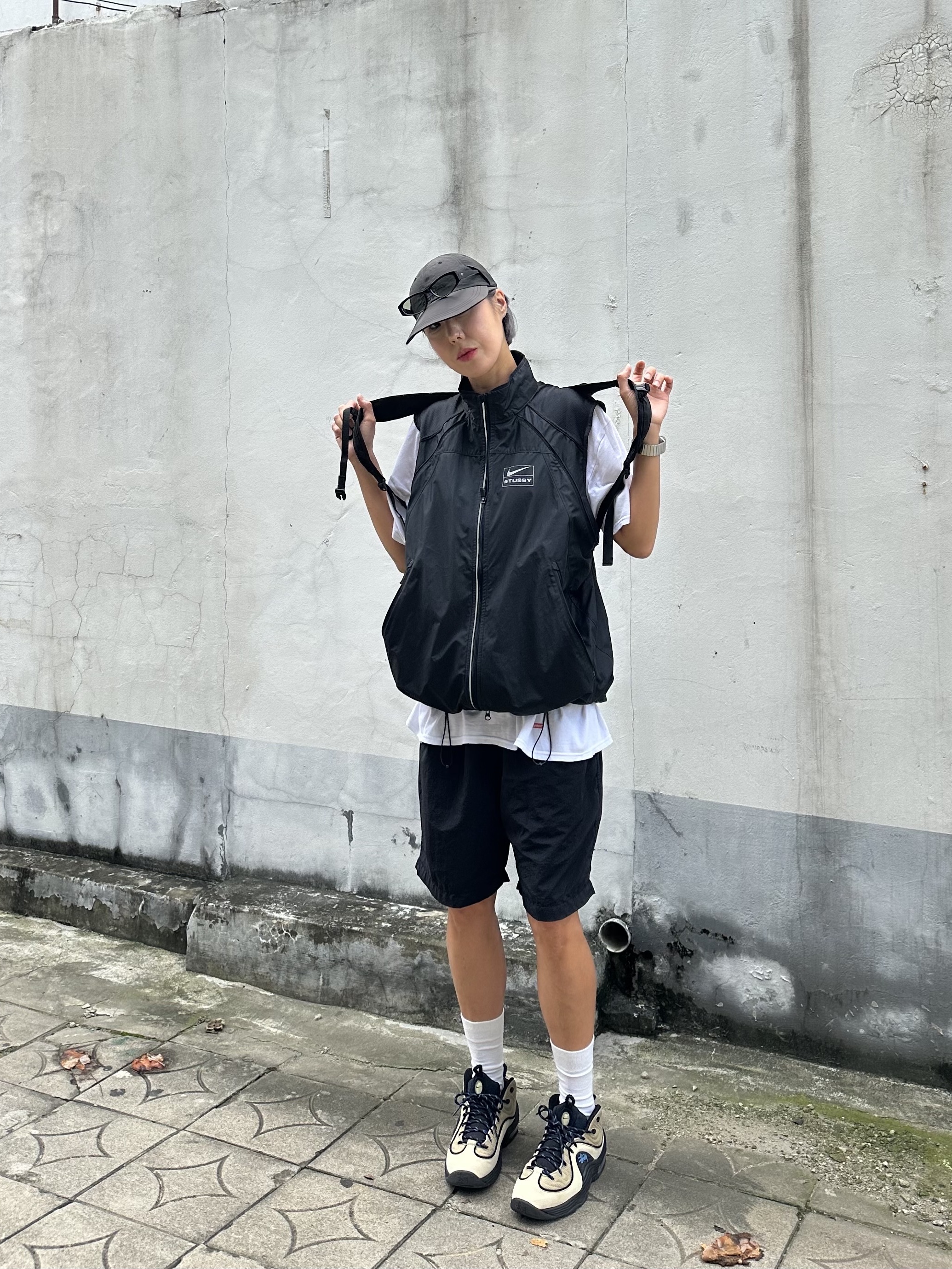 Nike x Stussy NRG FL Storm-Fit Jacket Black (DO5304-010), Nike x Stussy NRG FL Storm-Fit Jacket Black (DO5305-010) 착용 스타일 - 2