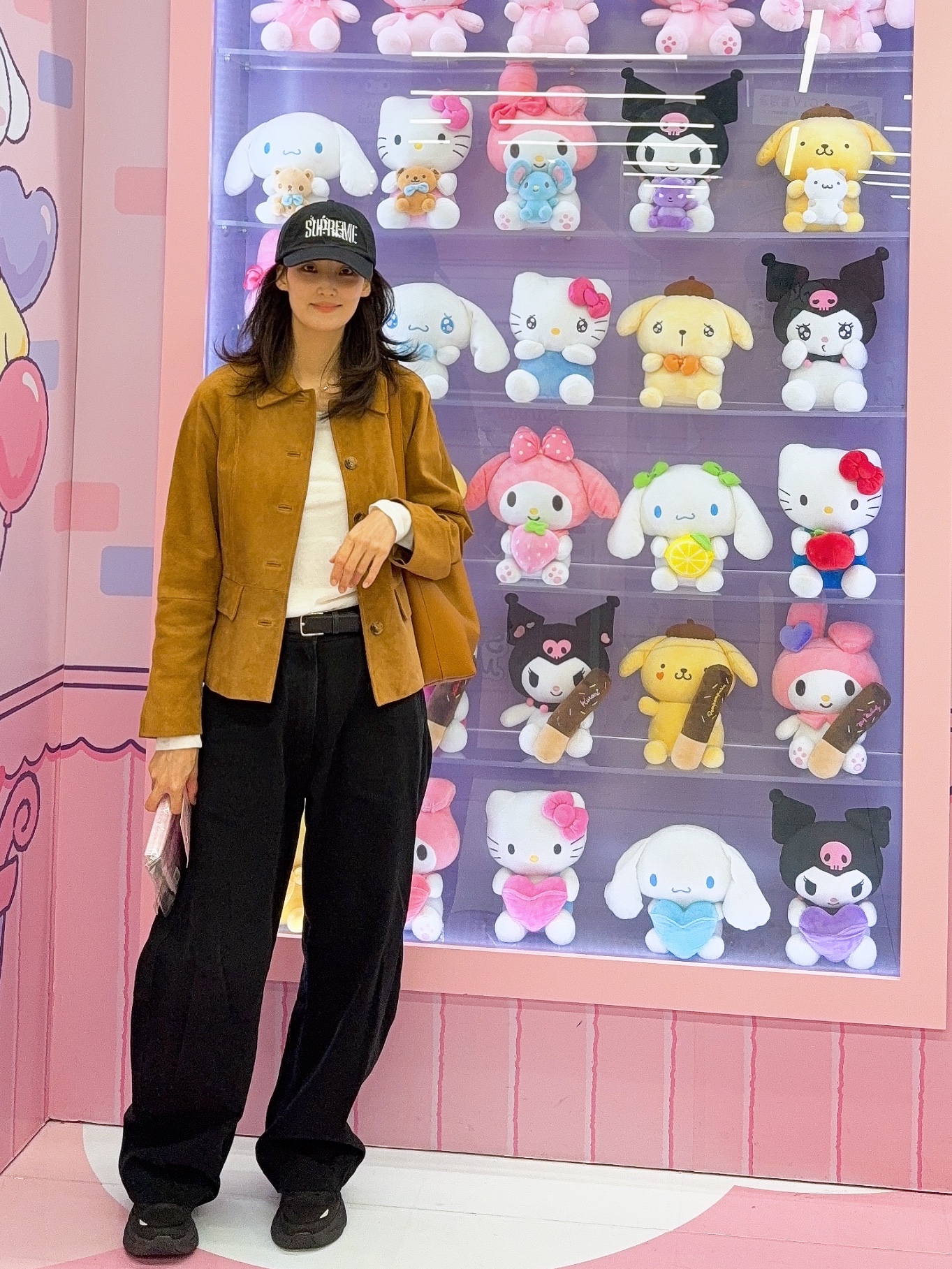 Hoka Bondi 9 Black - Wide, Supreme Splatter 6-Panel Black - 25FW 착용 스타일 - 3