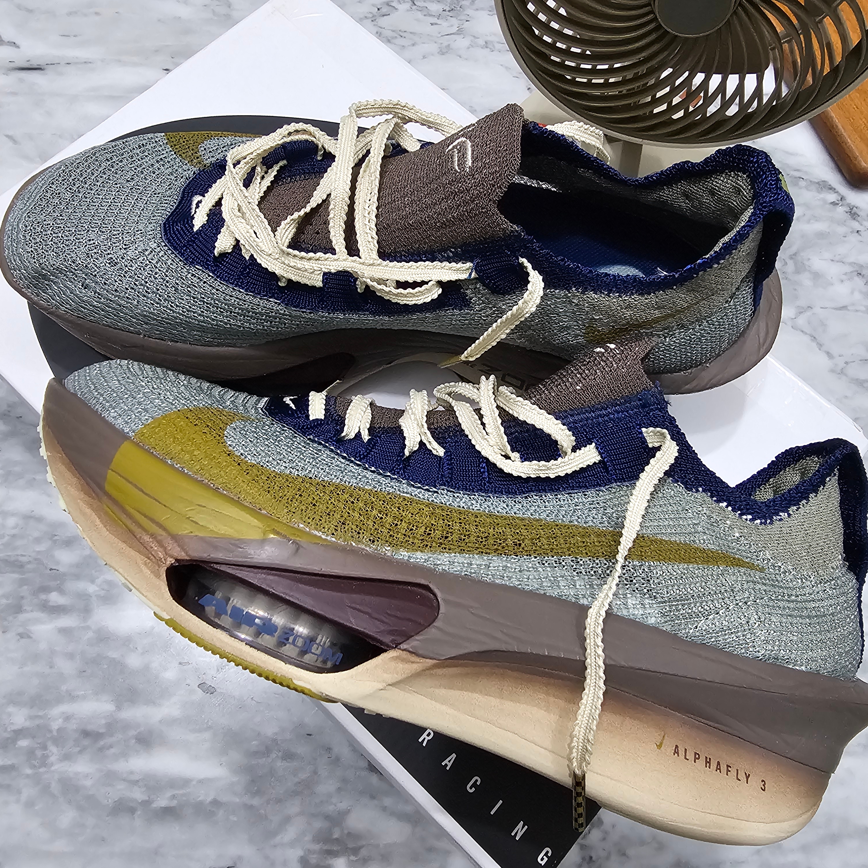 Nike Air Zoom Alphafly Next% 3 PRM Light Army Ironstone 착용 스타일