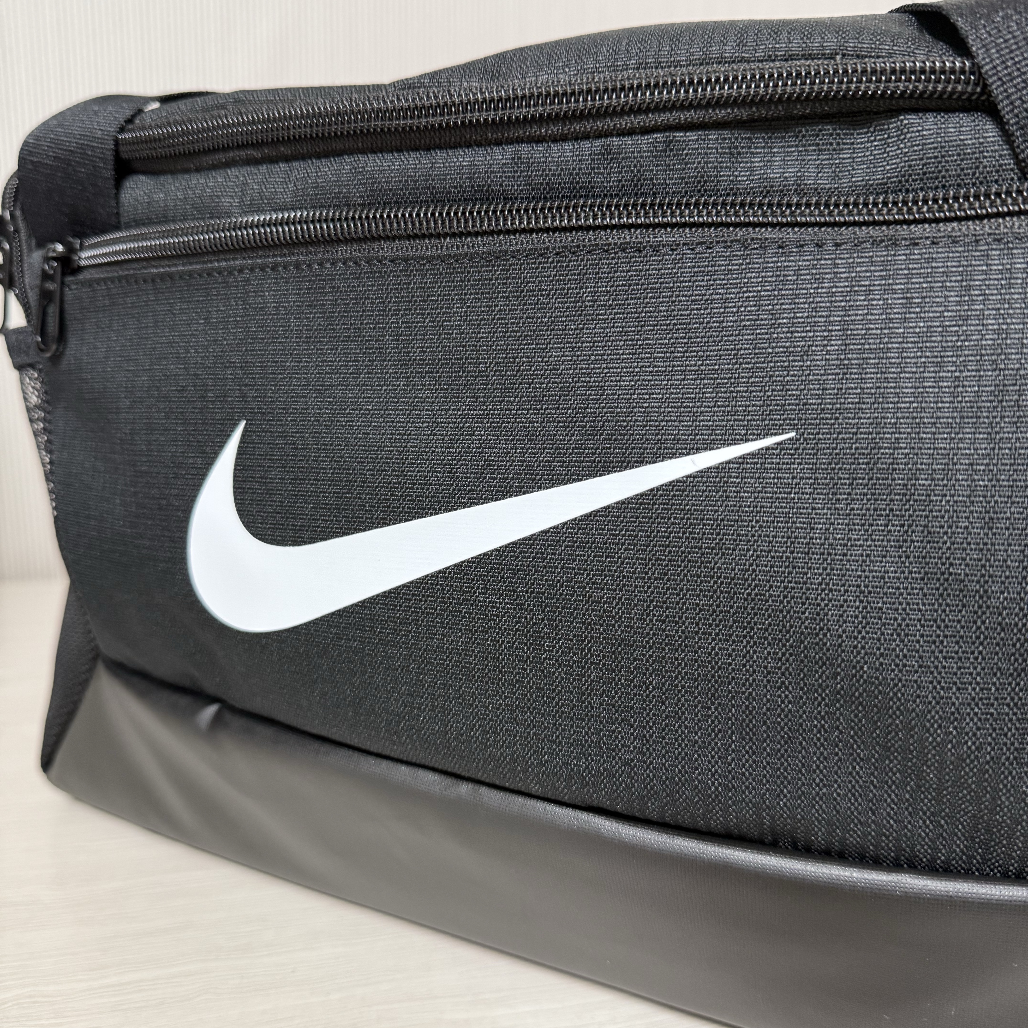 Nike Brasilia 9.5 Training Duffle Bag Extra Small 25L Black 착용 스타일