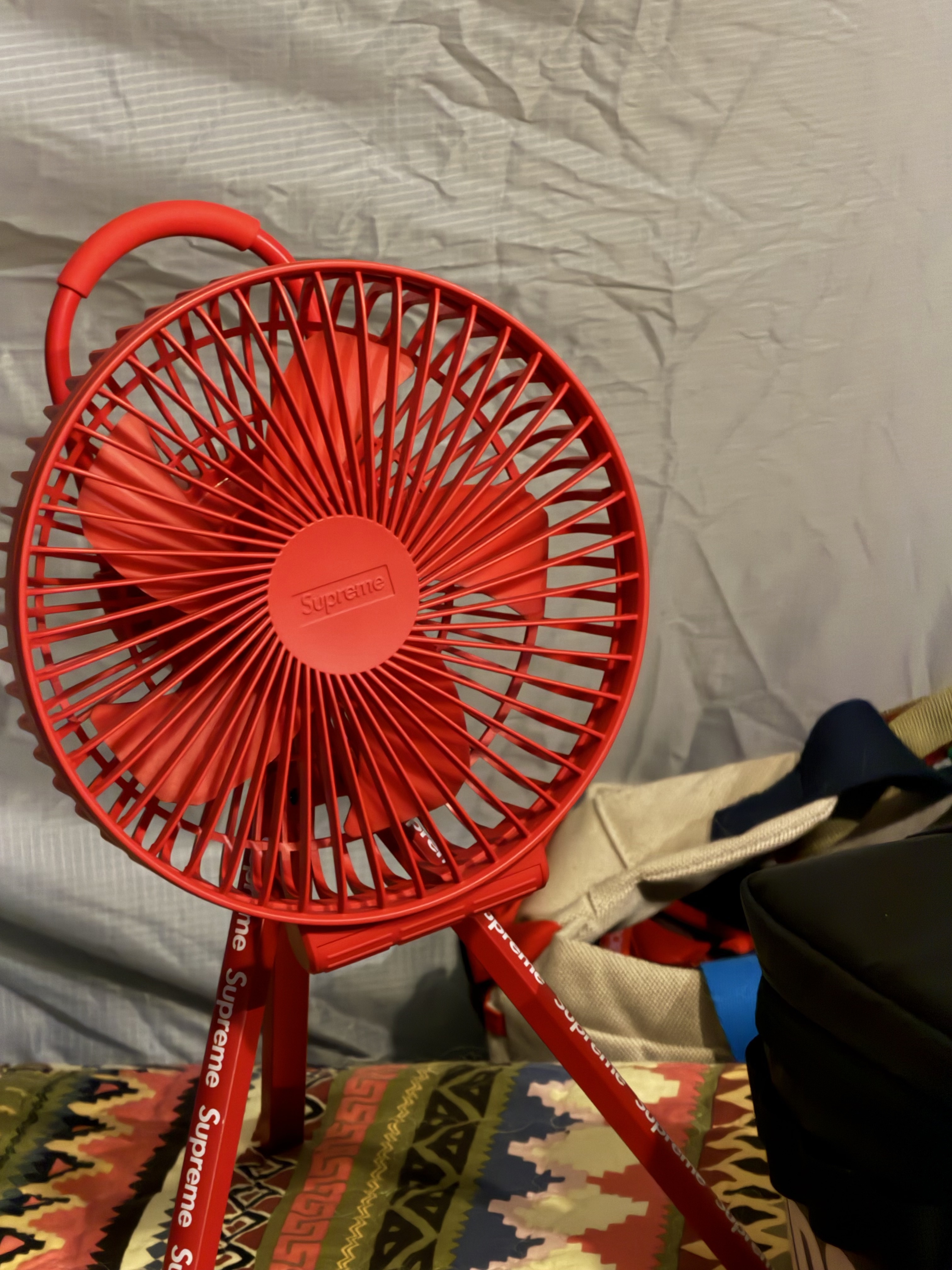 Supreme x Cargo Container Electric Fan Red - 23FW 착용 스타일