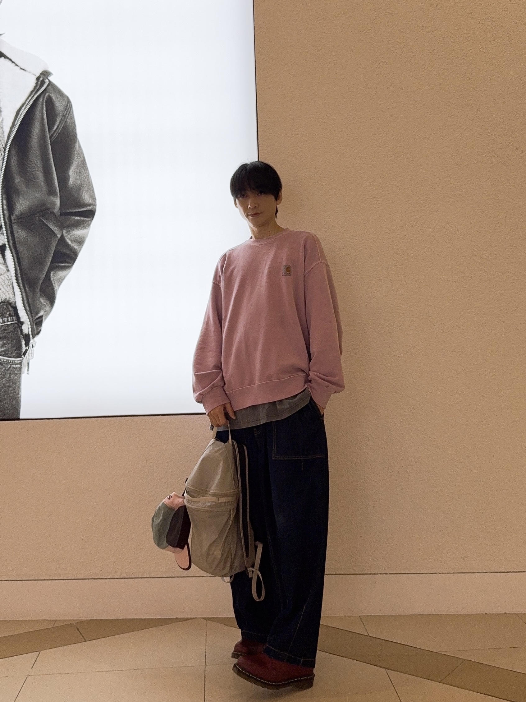 Dr. Martens 1461 Smooth Leather Oxford Shoes Cherry Red, Arc'teryx Heliad 15 Backpack Rune 착용 스타일 - 3